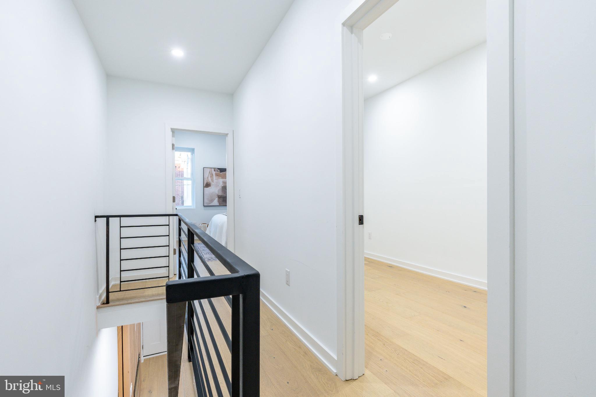 PORT RICHMOND - Residential