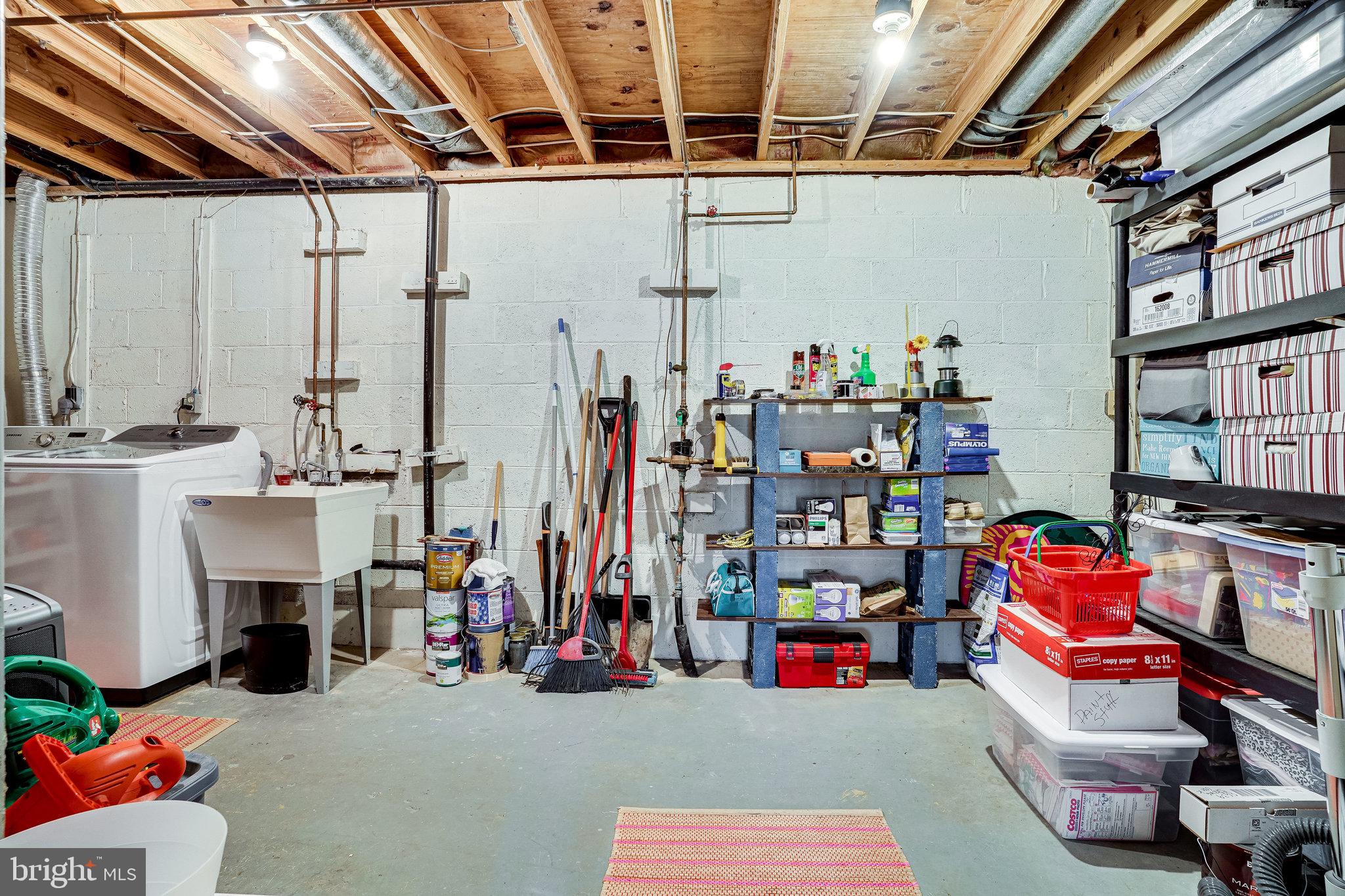 NEWINGTON FOREST - Residential