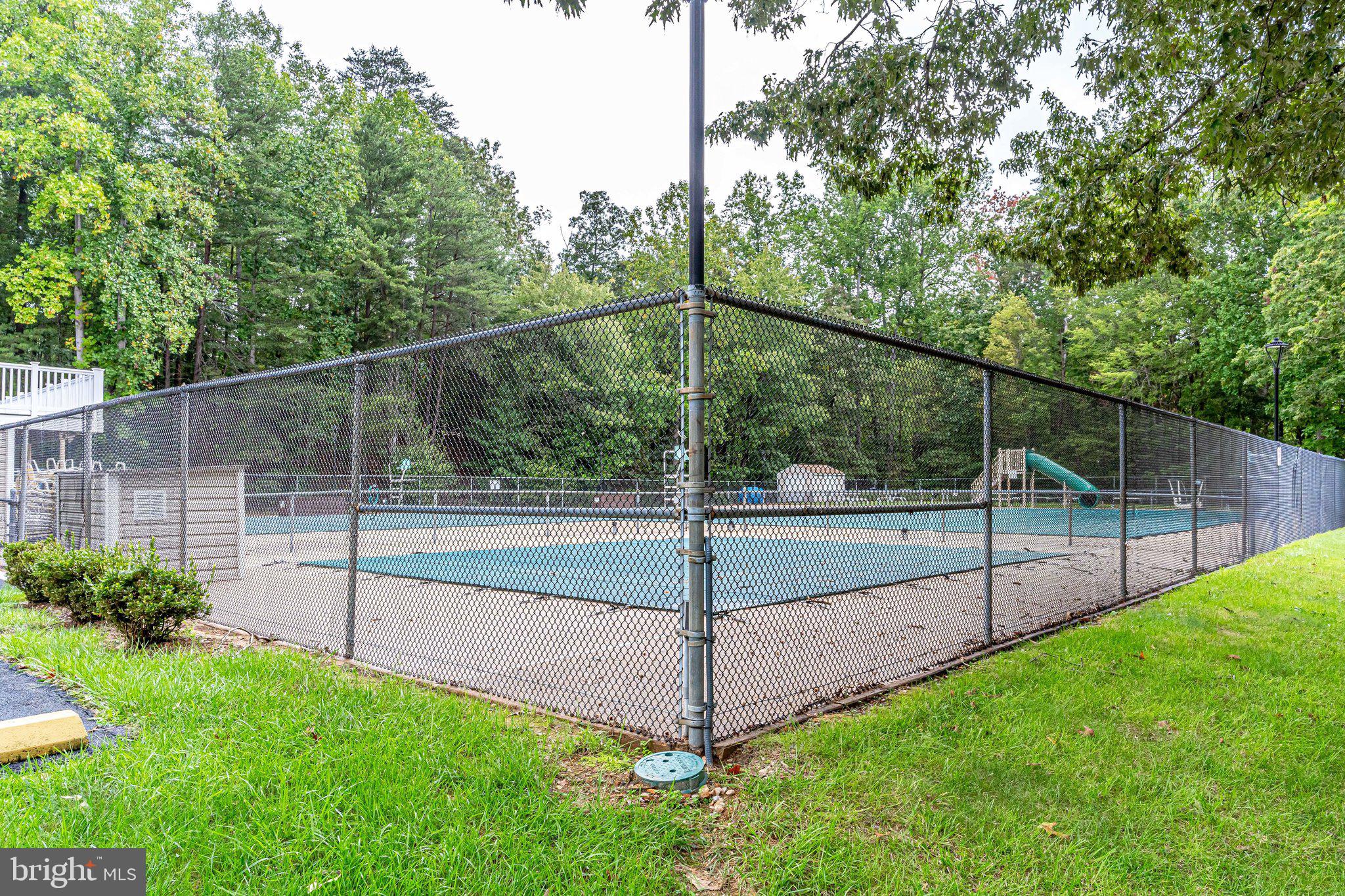 NEWINGTON FOREST - Residential