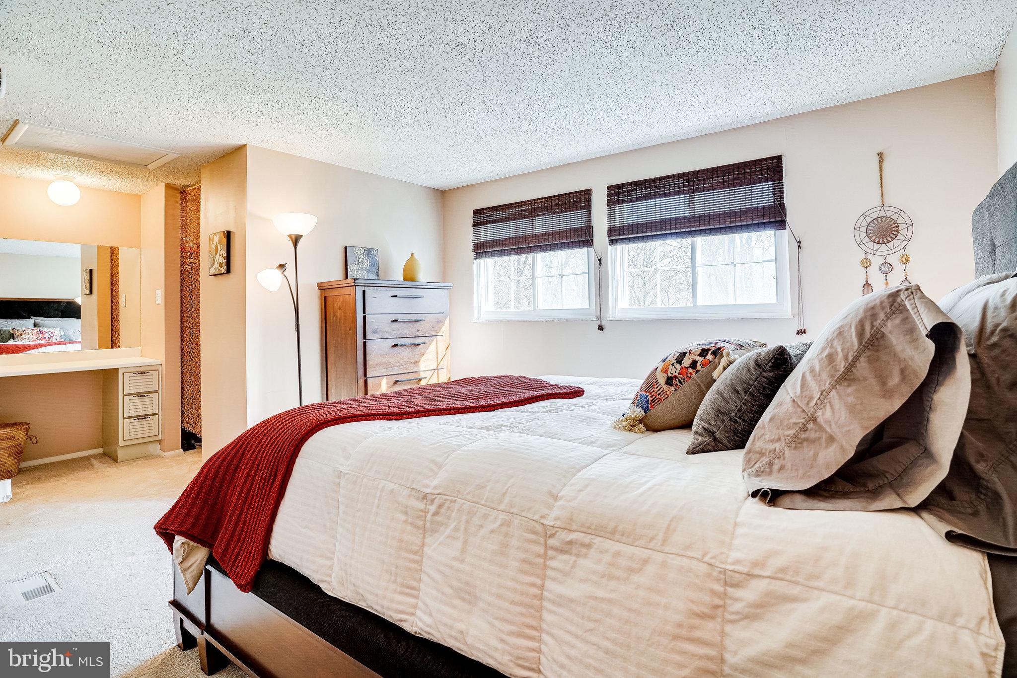 NEWINGTON FOREST - Residential