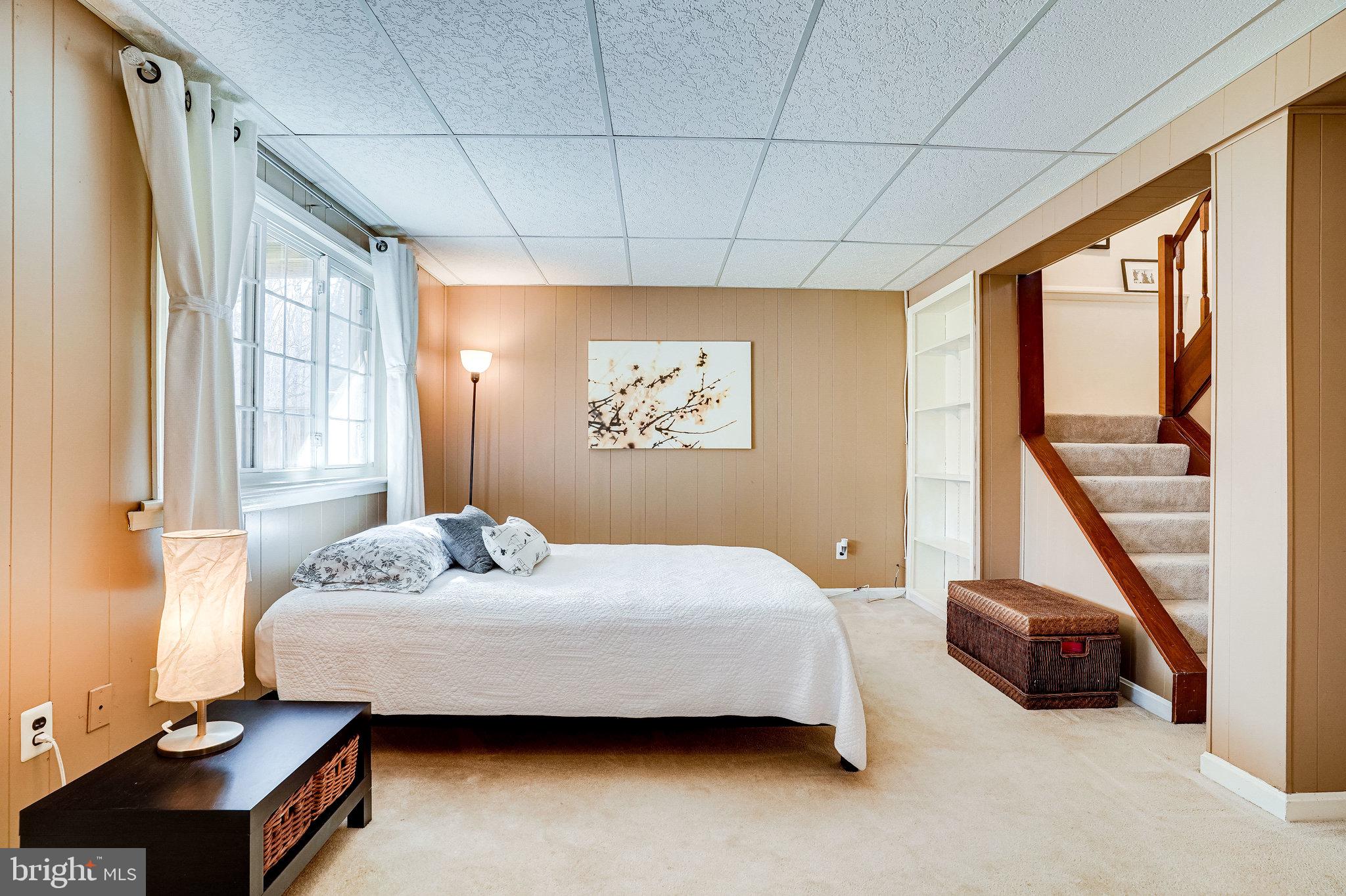 NEWINGTON FOREST - Residential