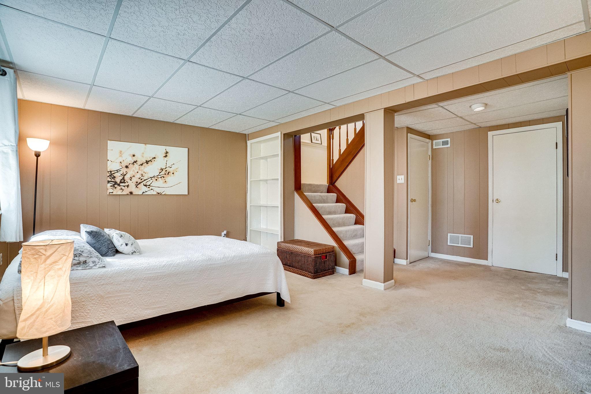 NEWINGTON FOREST - Residential