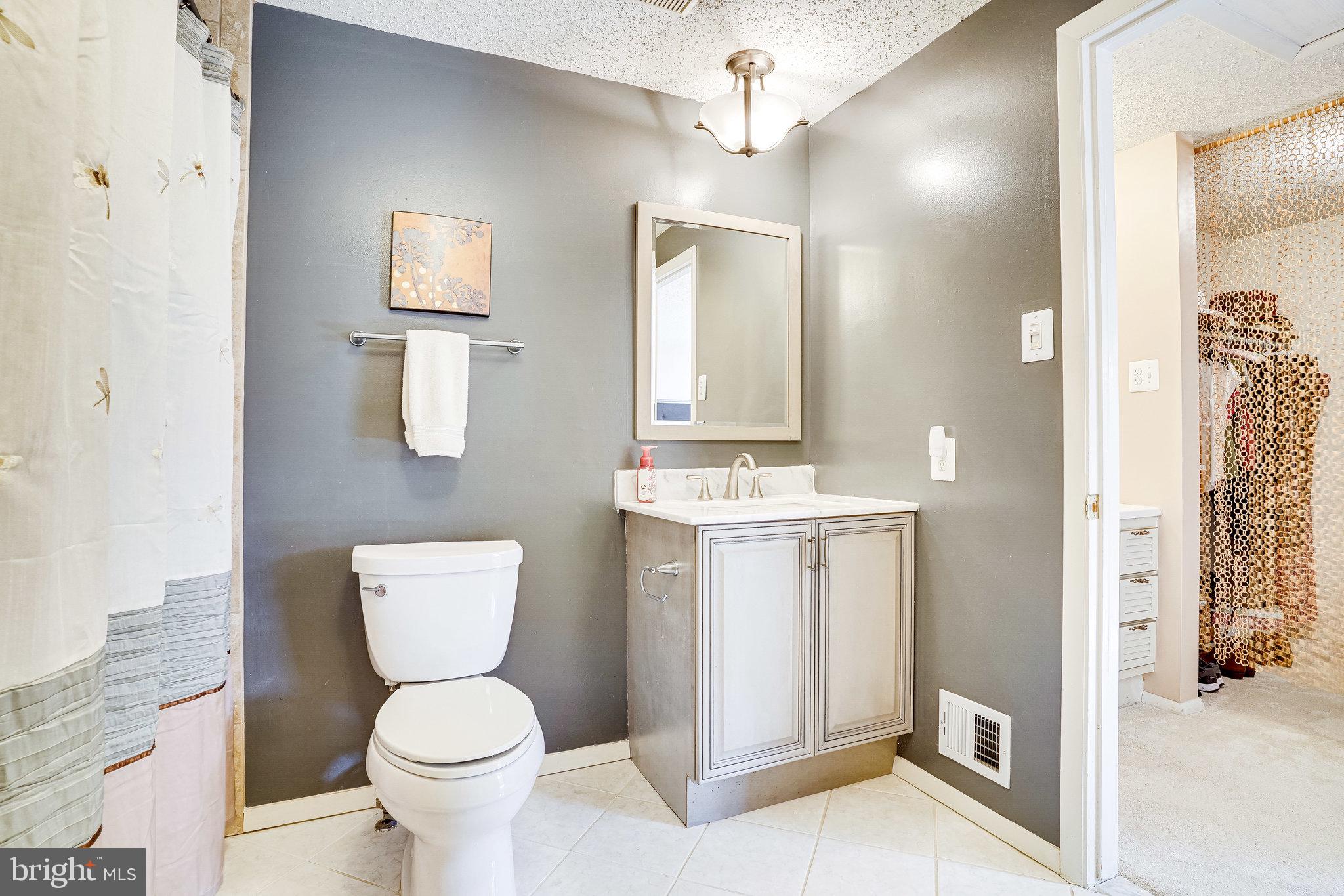 NEWINGTON FOREST - Residential