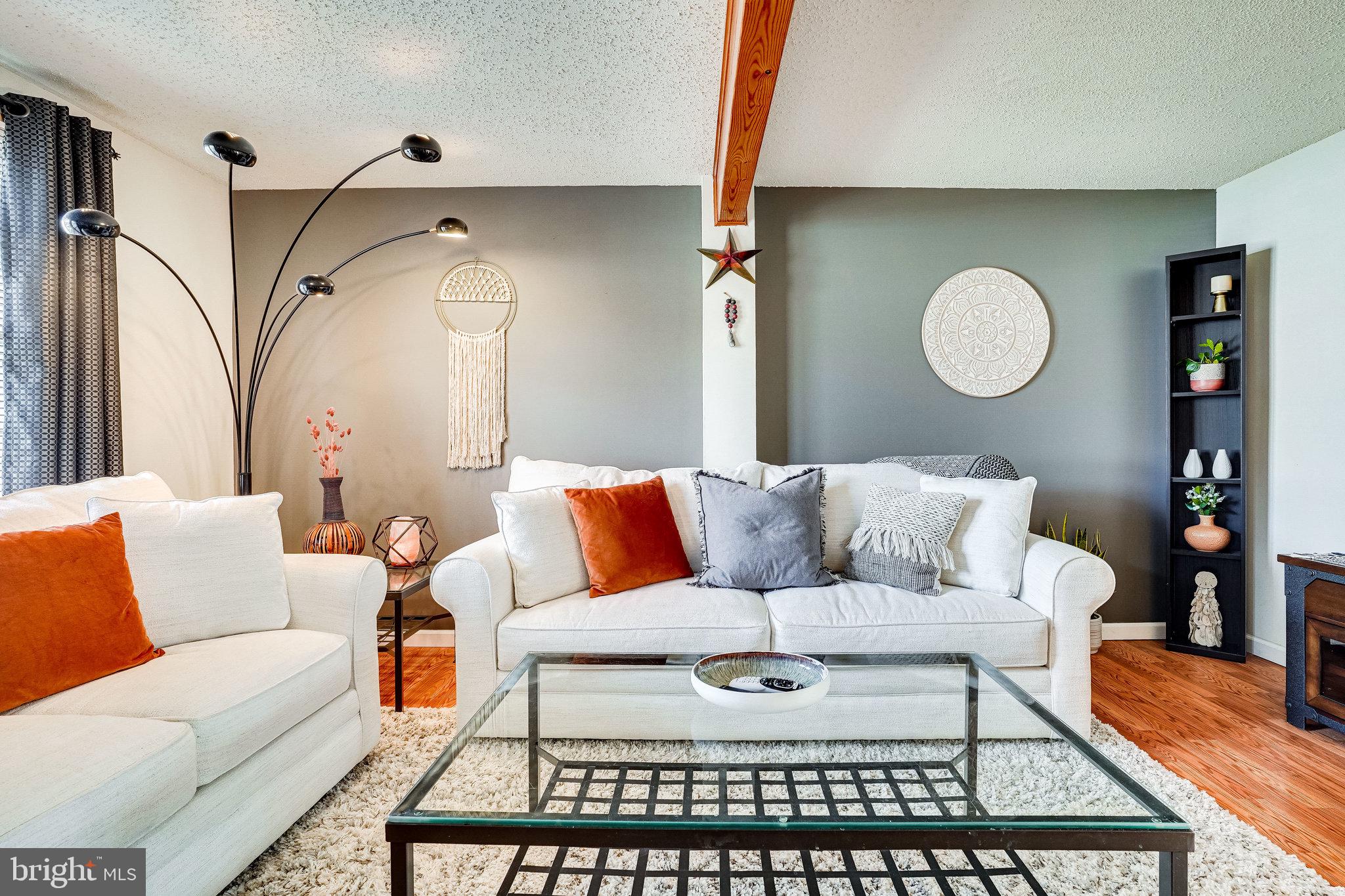 NEWINGTON FOREST - Residential