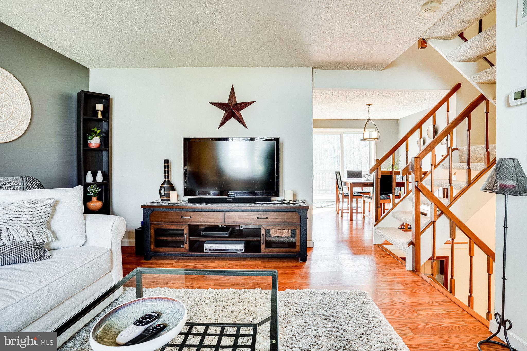 NEWINGTON FOREST - Residential