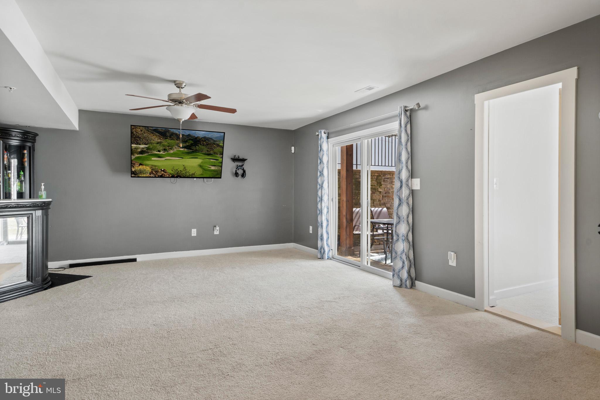 OAK TREE LANDING - Residential