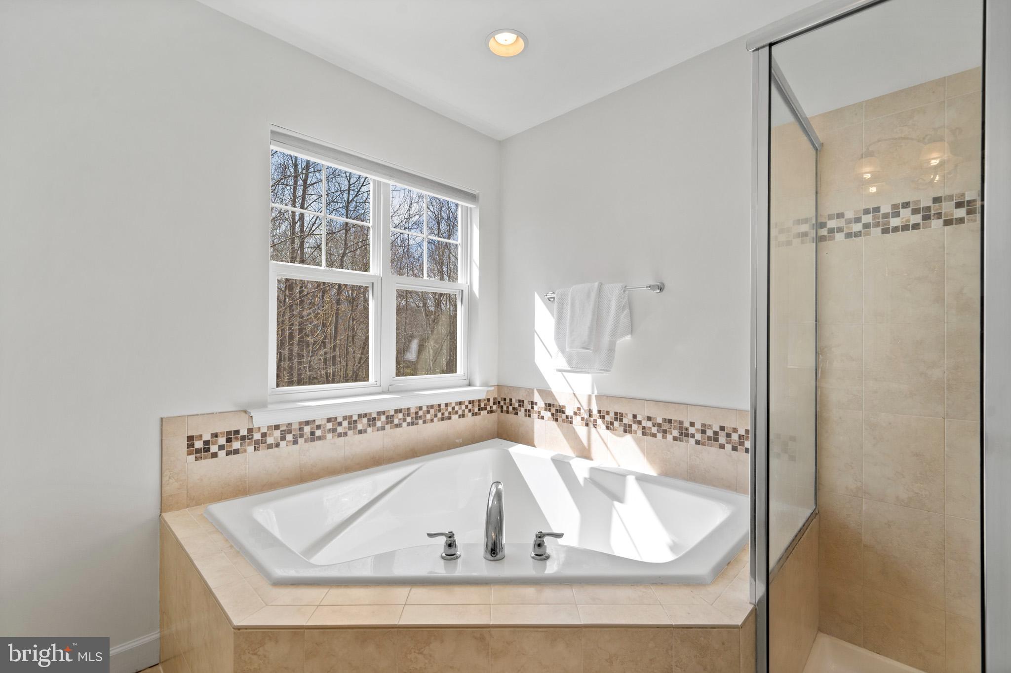 OAK TREE LANDING - Residential