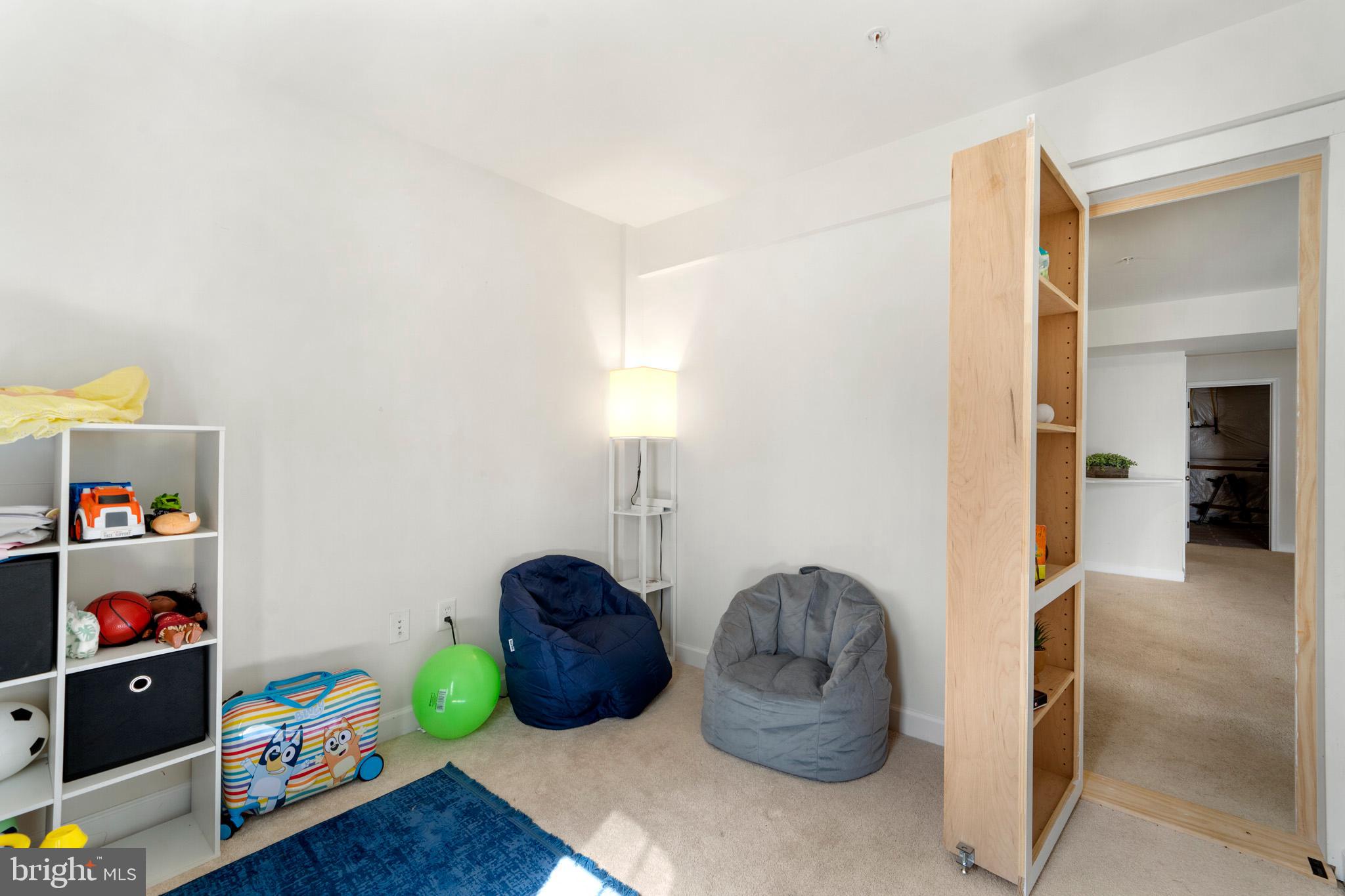 OAK TREE LANDING - Residential