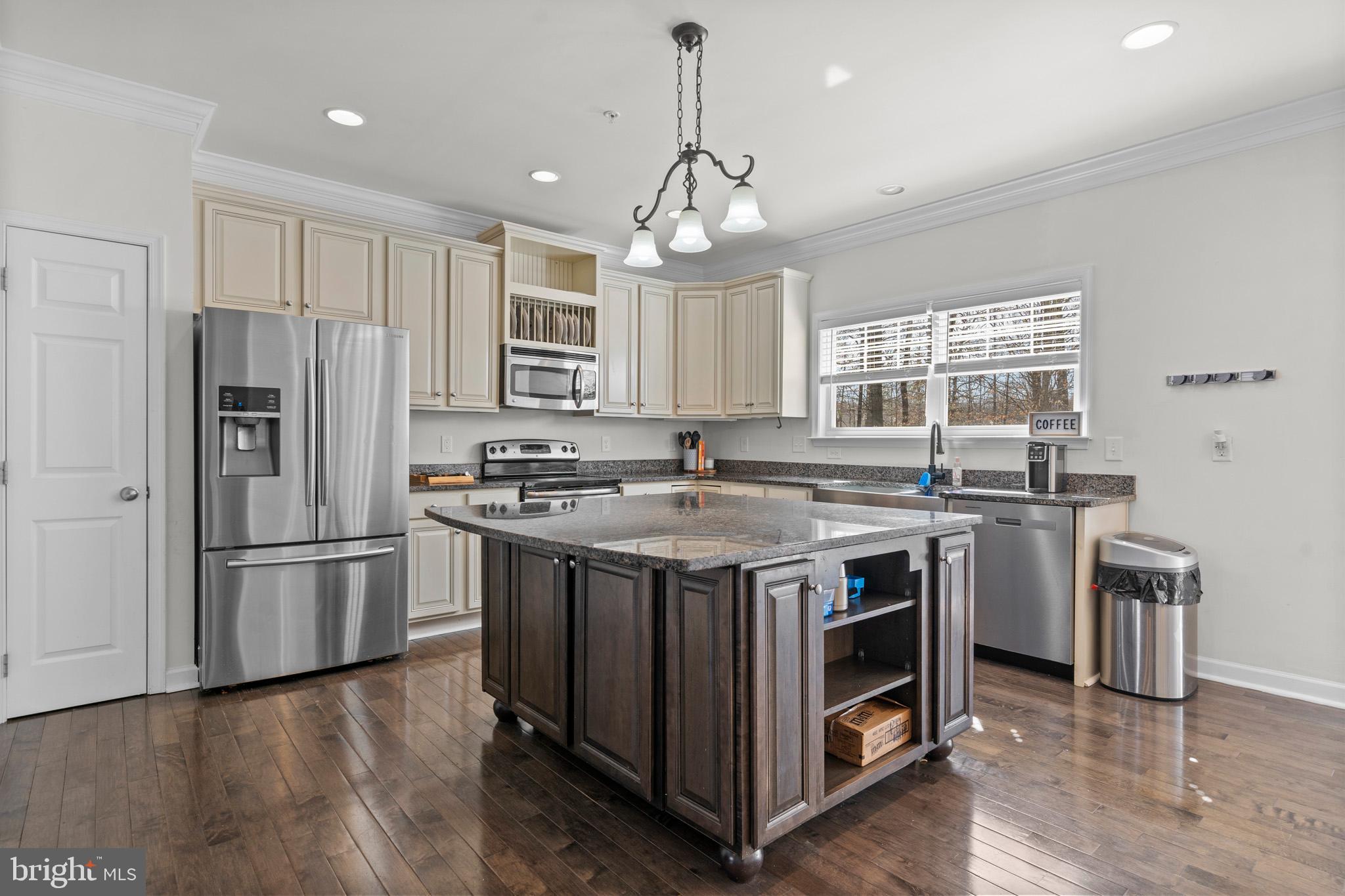 OAK TREE LANDING - Residential