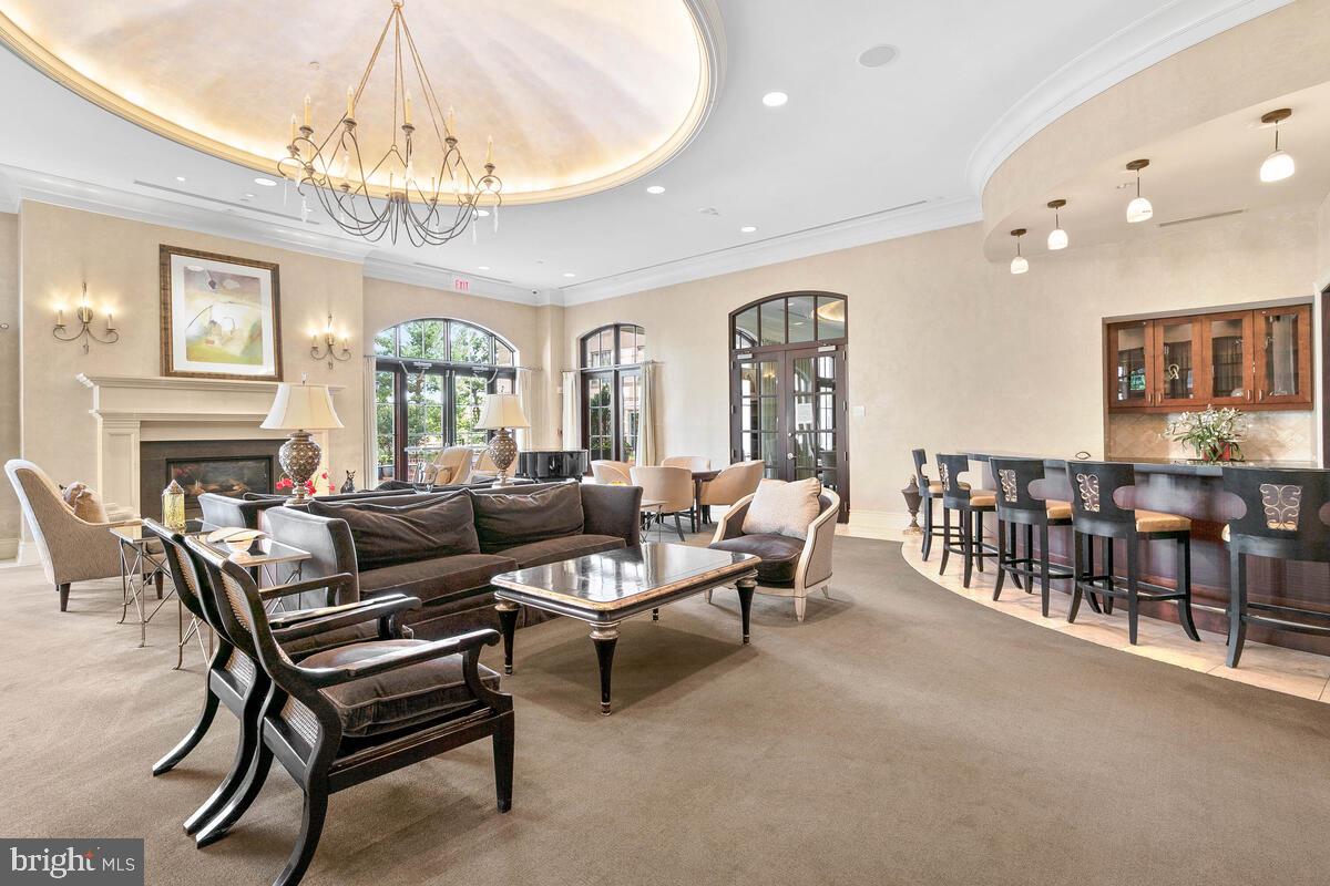 GALLERY AT WHITE FLINT - Residential