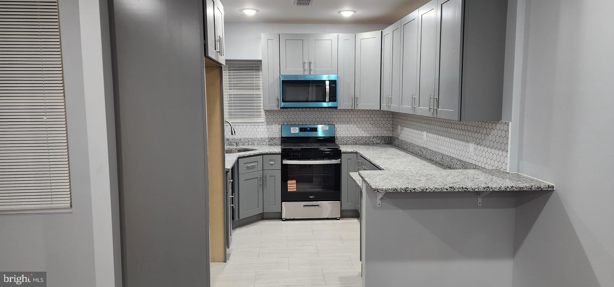 5812 N PHILIP STREET