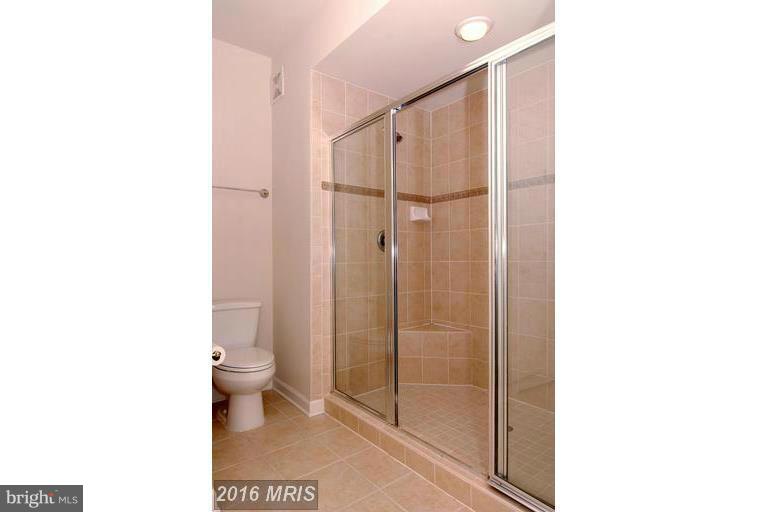 HIDDEN CREEK - Residential Lease