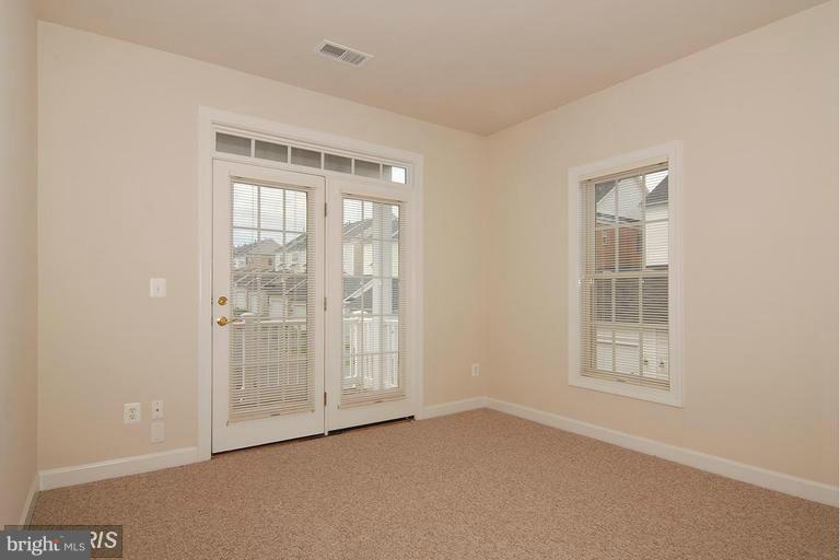 HIDDEN CREEK - Residential Lease