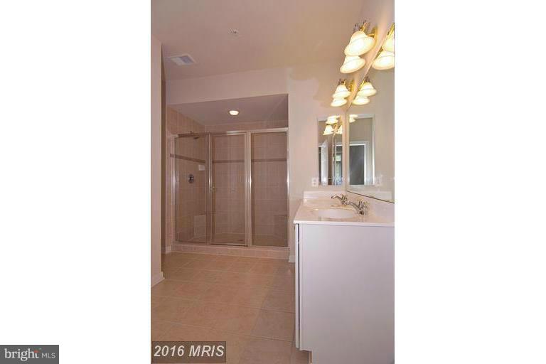 HIDDEN CREEK - Residential Lease