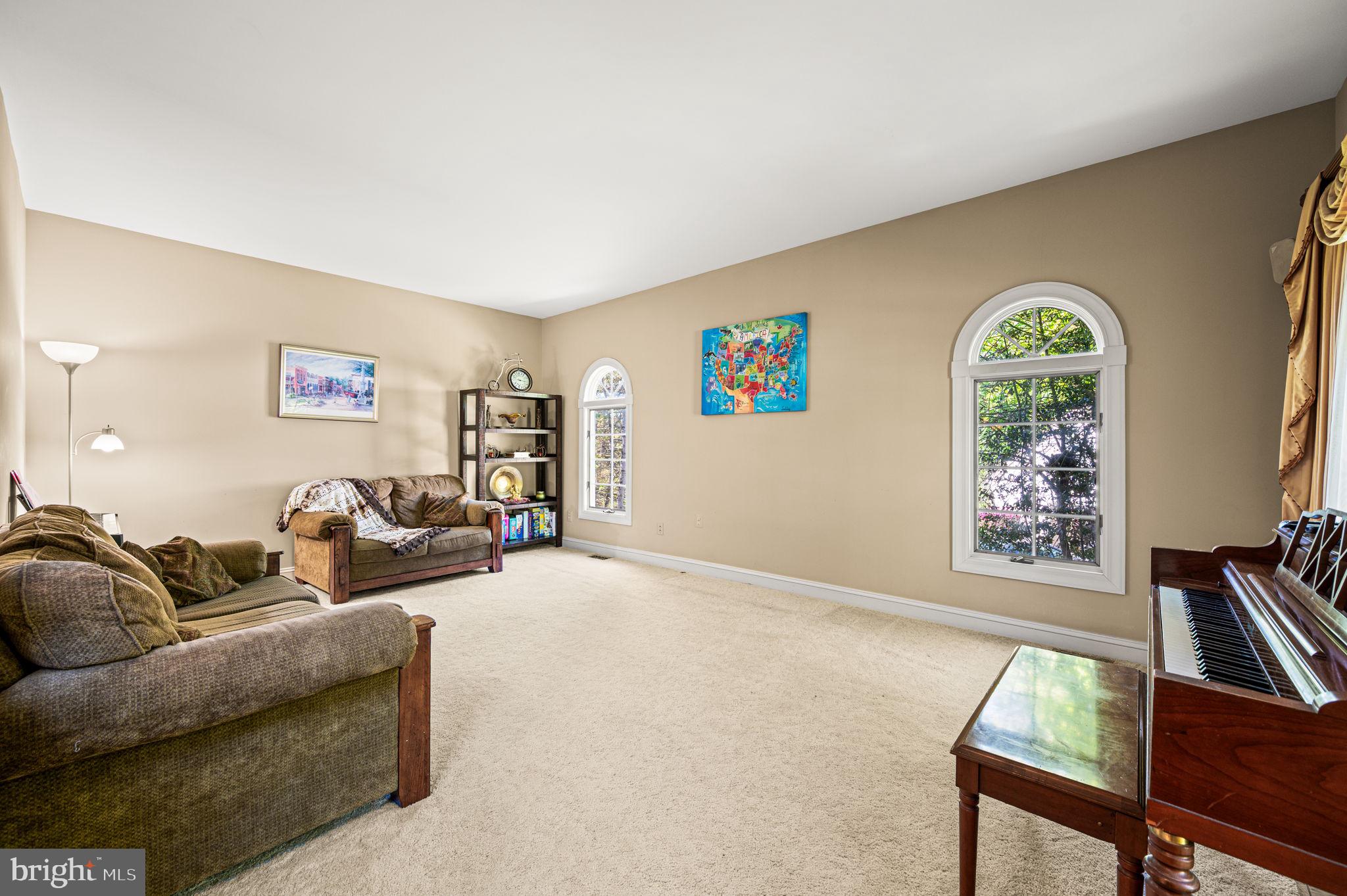 WEAVERS POND - Residential