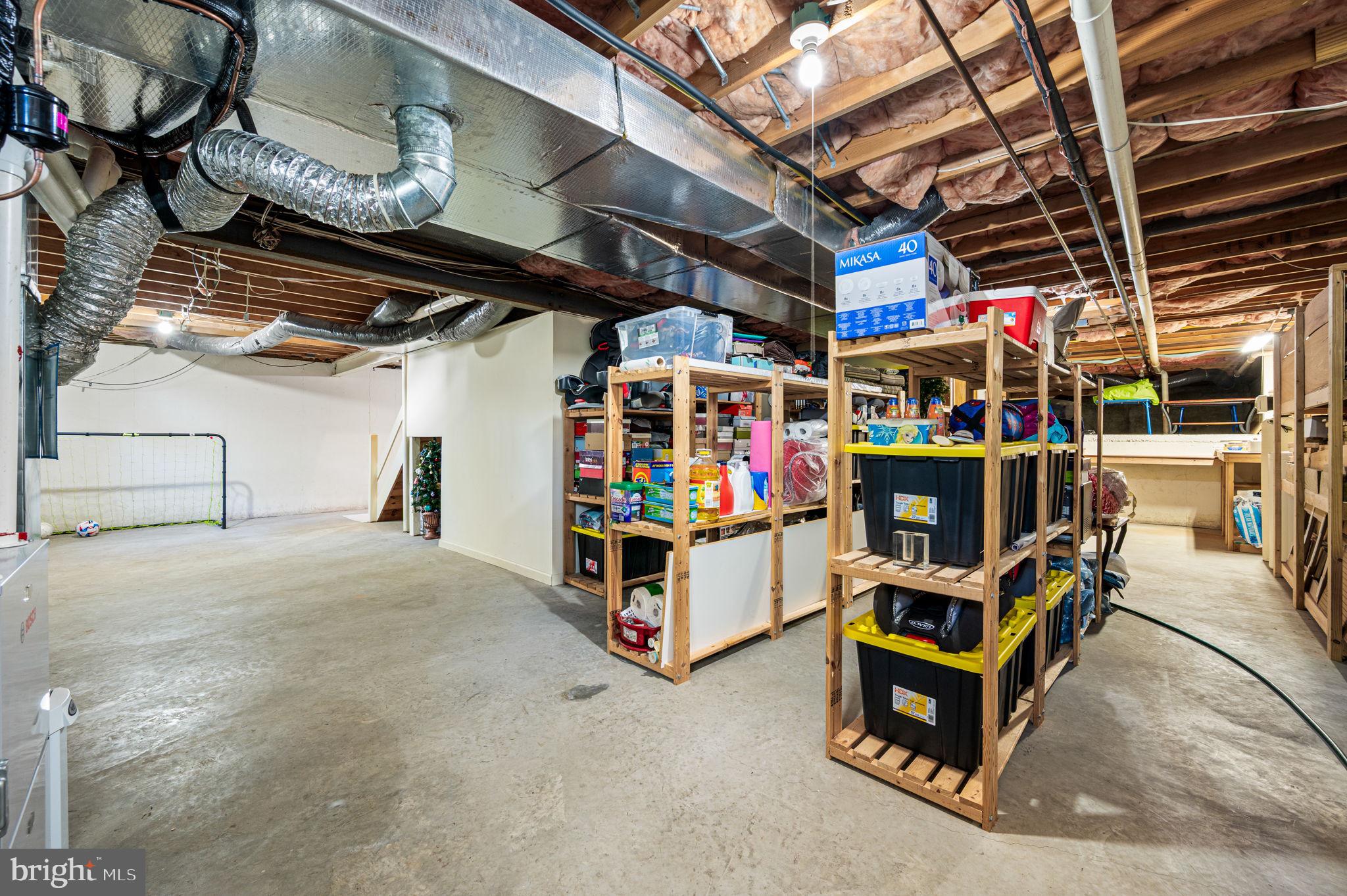 WEAVERS POND - Residential