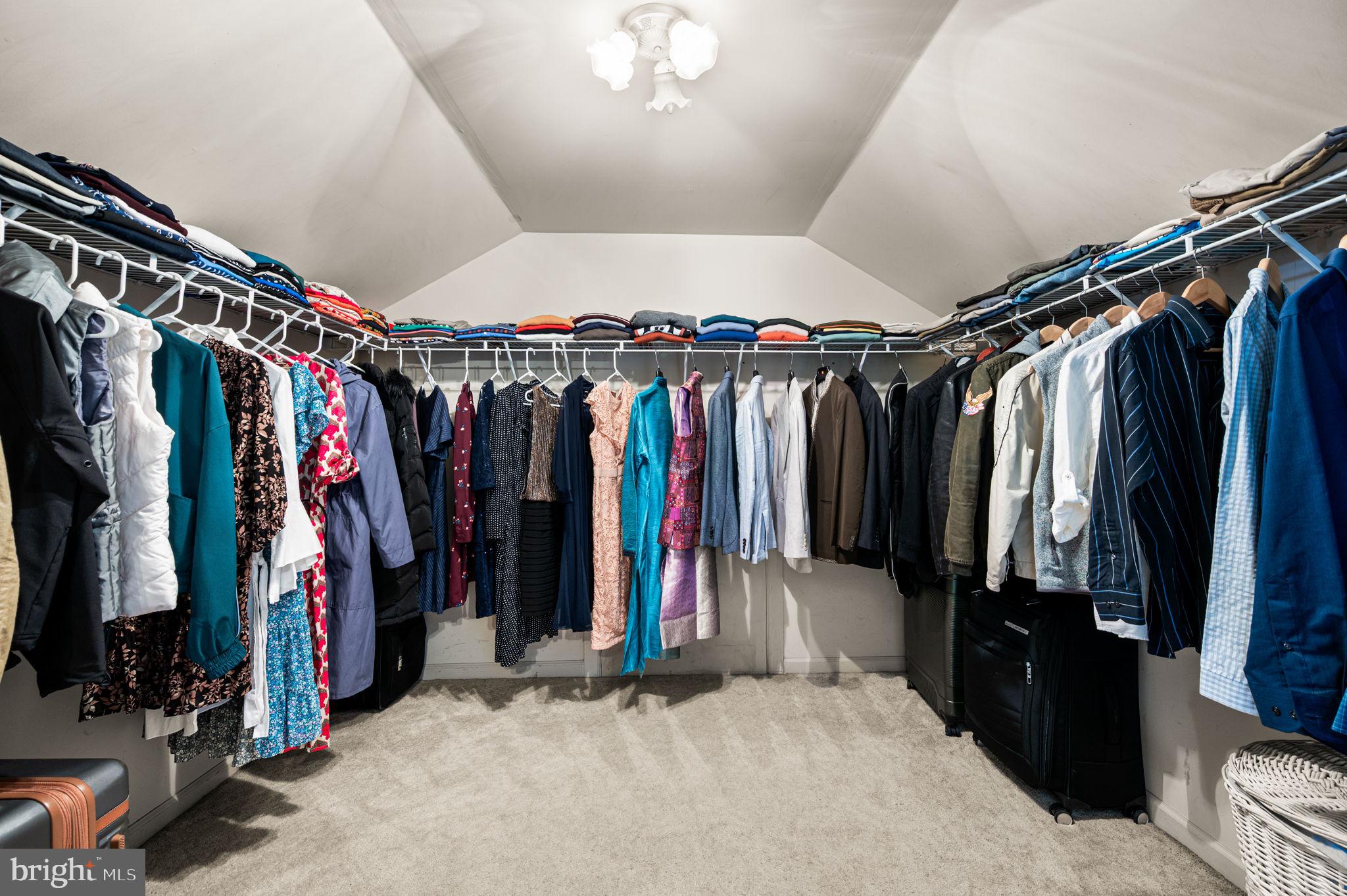 WEAVERS POND - Residential