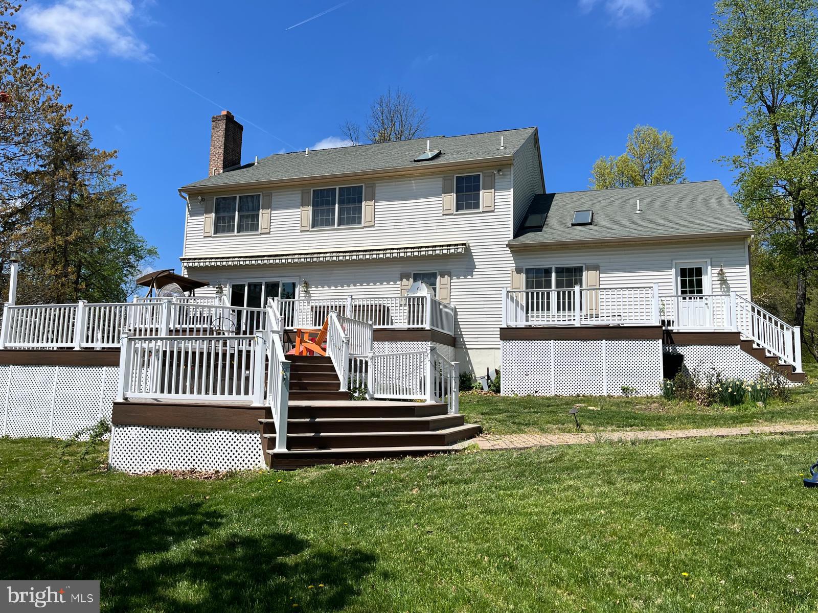 111 BROOKHOLLOW DRIVE