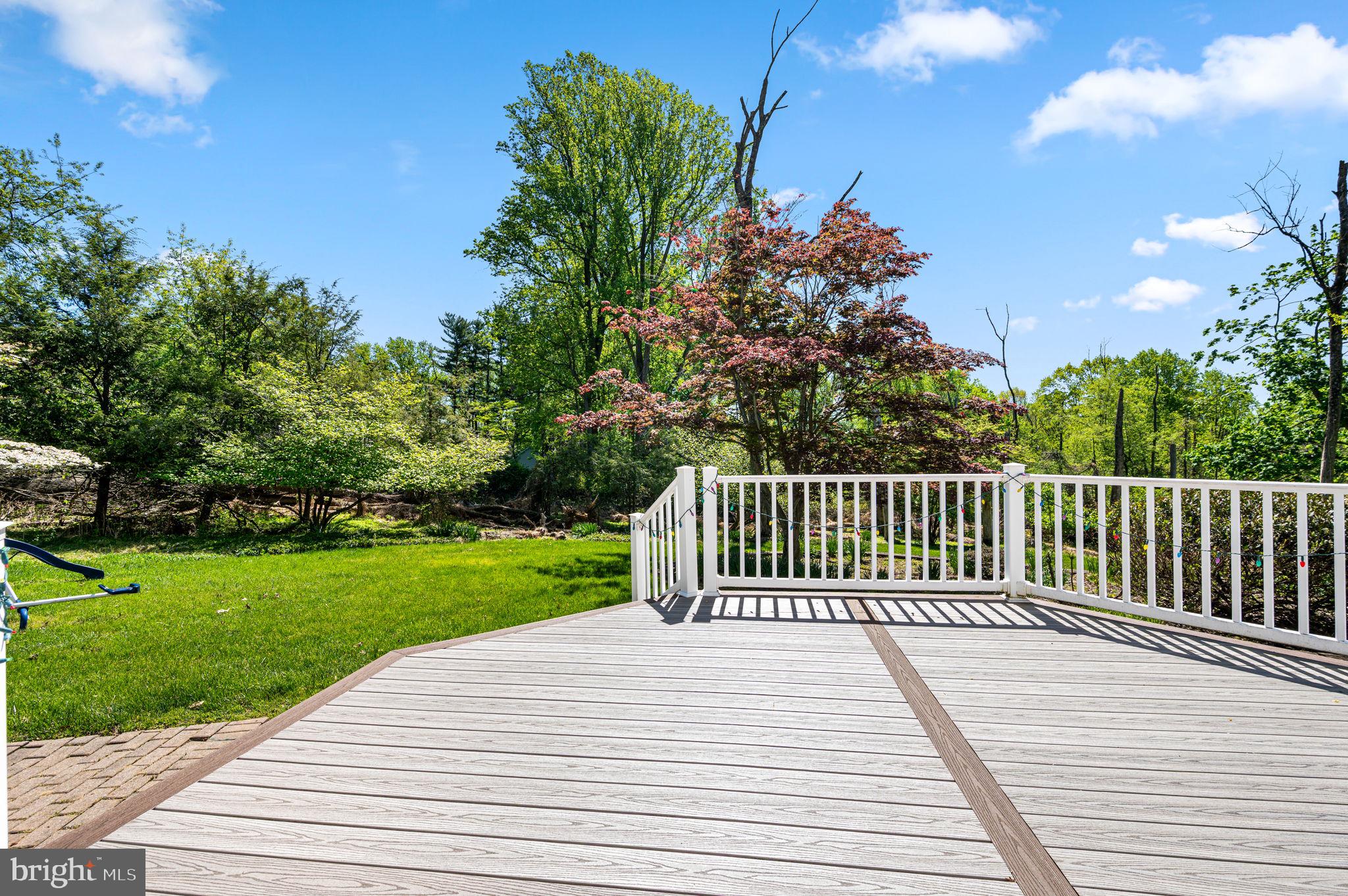 WEAVERS POND - Residential