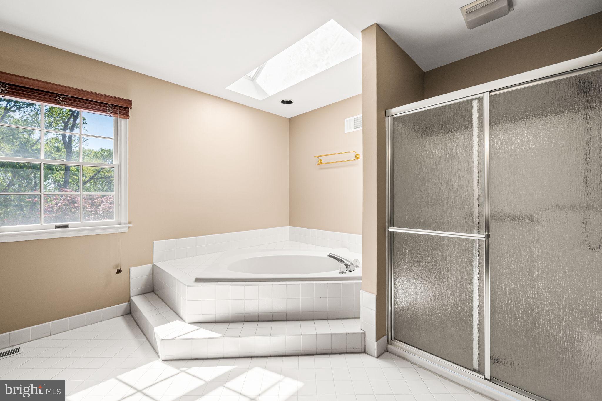 WEAVERS POND - Residential