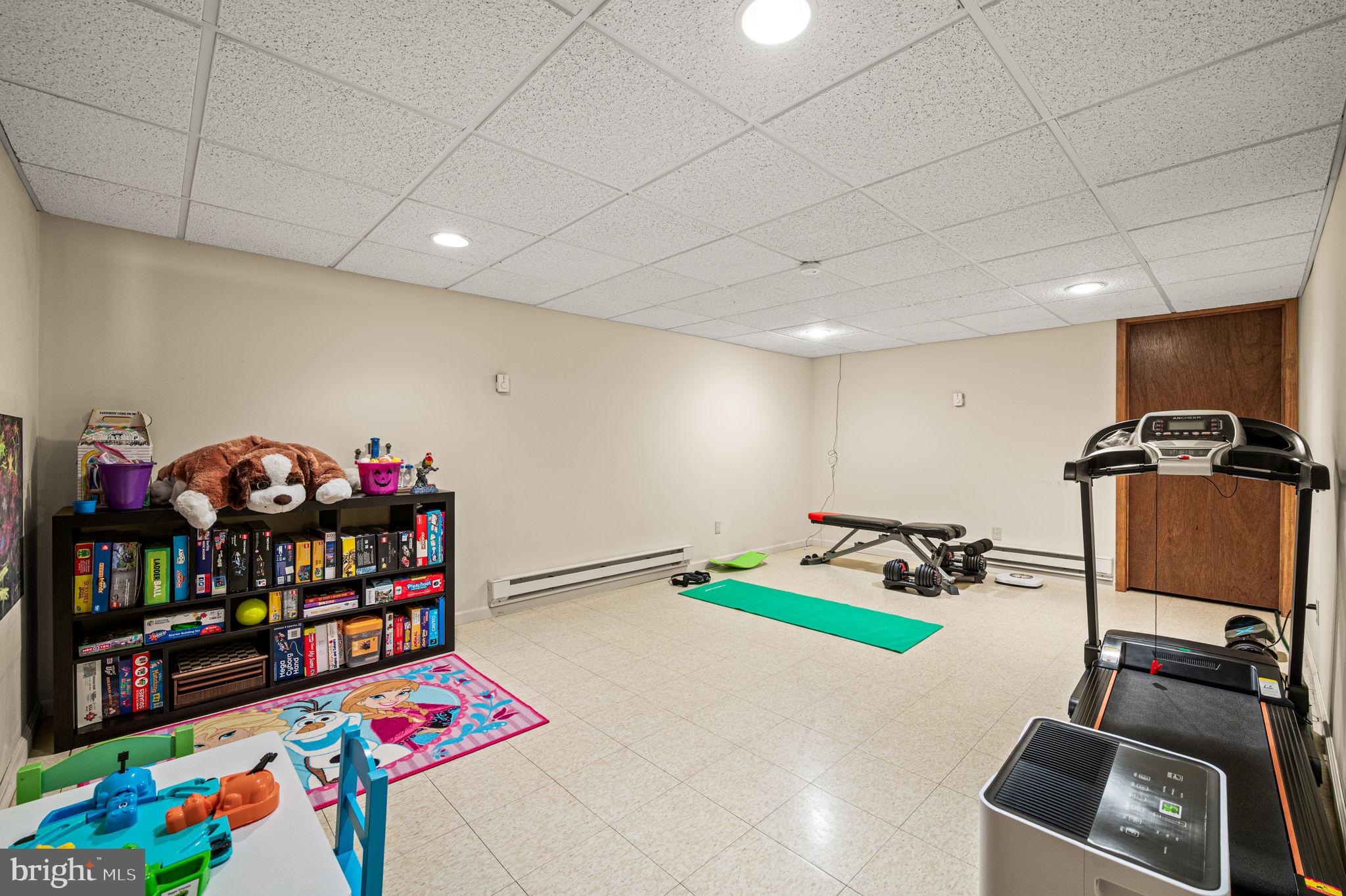 WEAVERS POND - Residential