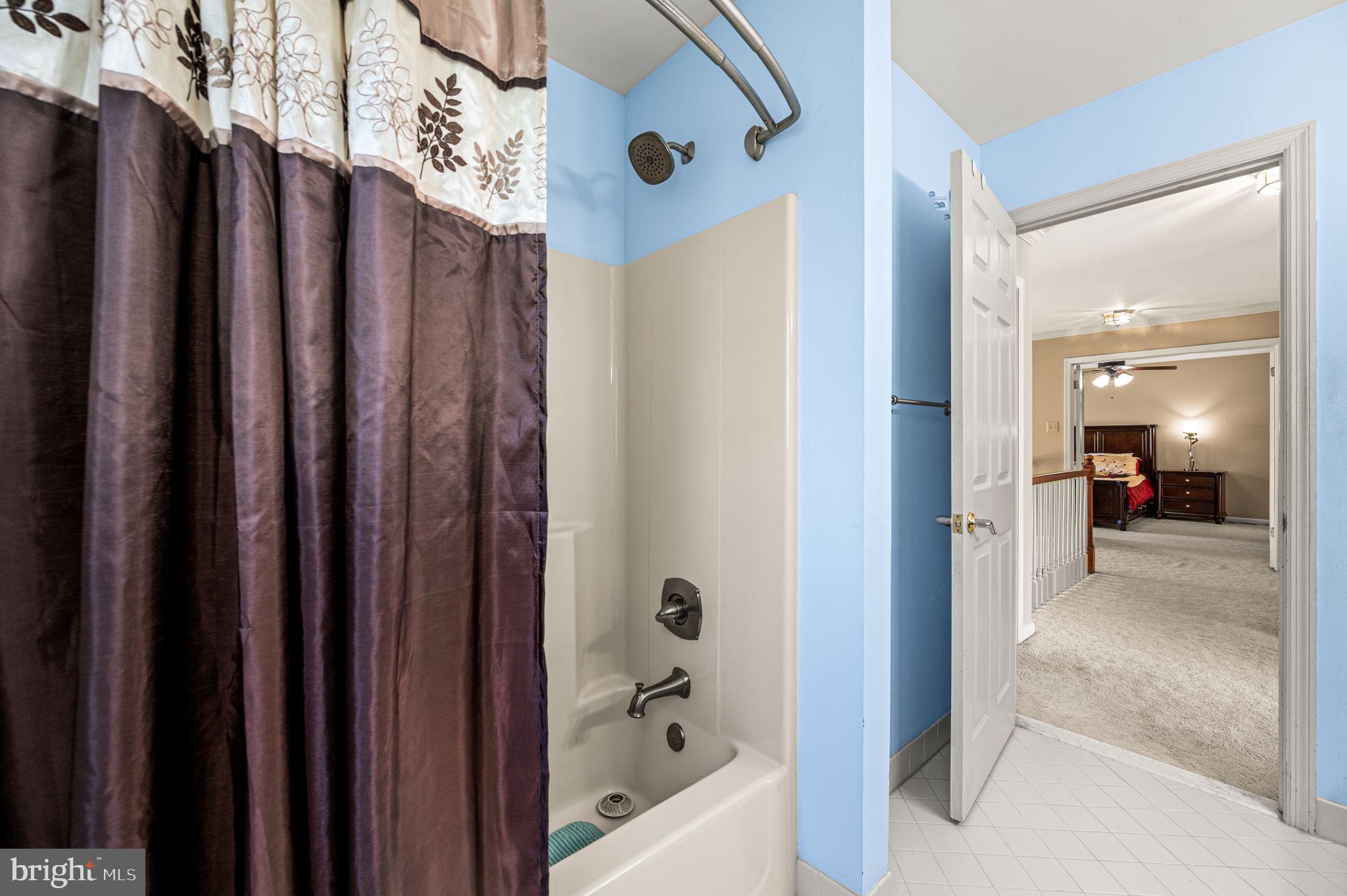 WEAVERS POND - Residential