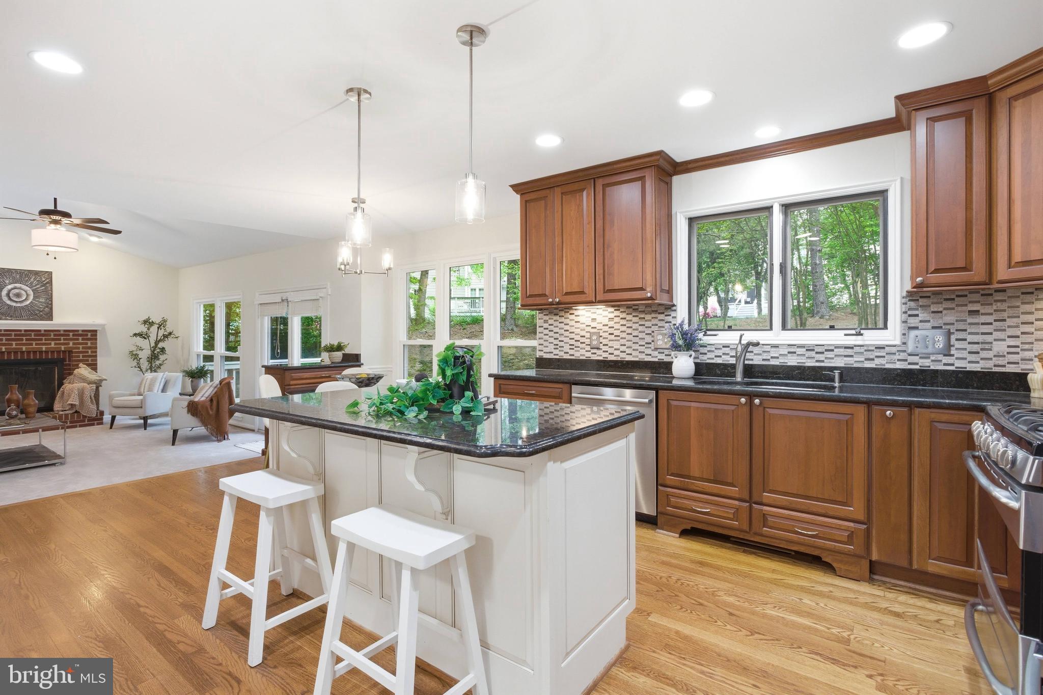 TRIPLE RIDGE - Residential