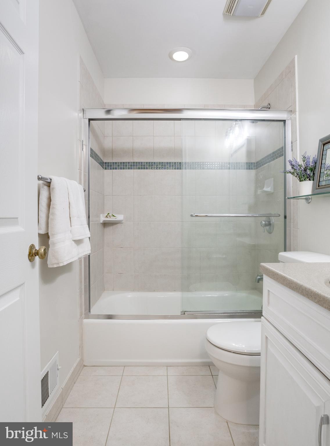 TRIPLE RIDGE - Residential