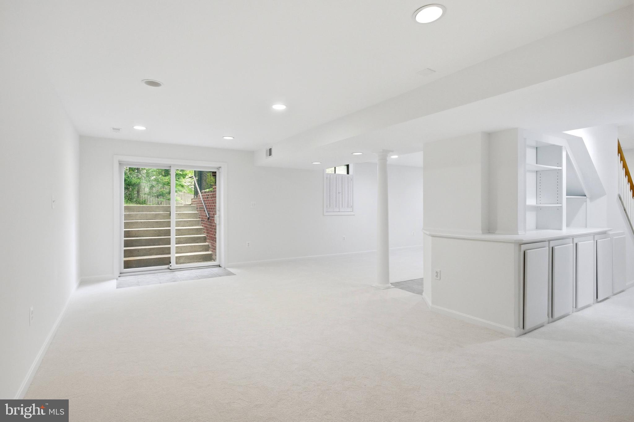 TRIPLE RIDGE - Residential