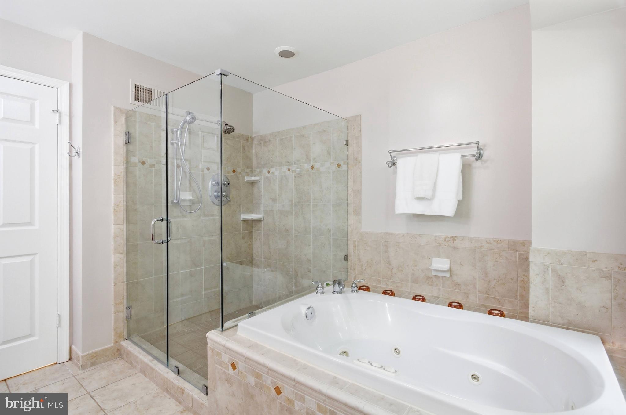 TRIPLE RIDGE - Residential