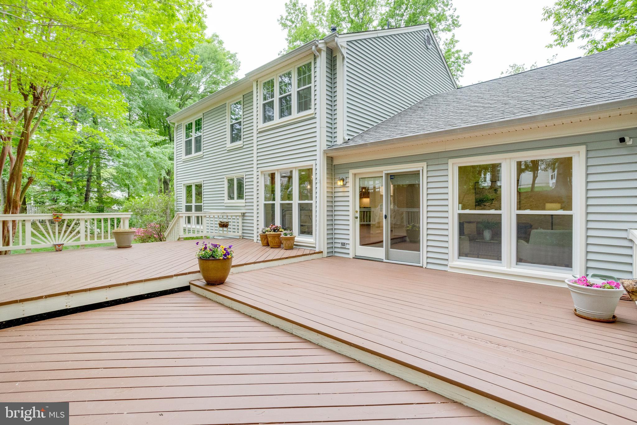 TRIPLE RIDGE - Residential