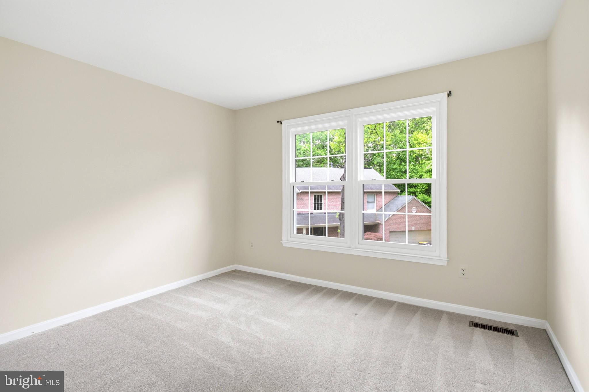 TRIPLE RIDGE - Residential