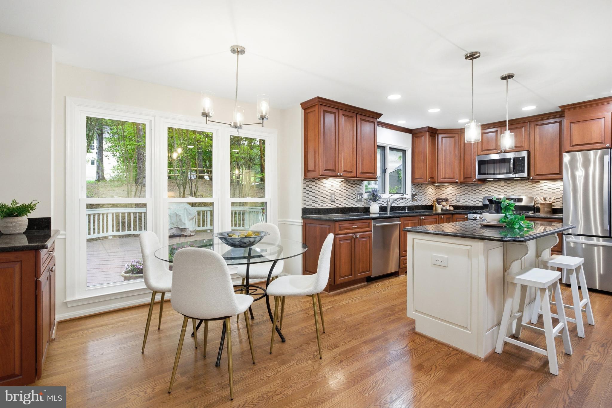 TRIPLE RIDGE - Residential