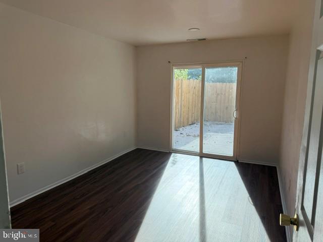 4324 E HOWELL STREET 1ST FL