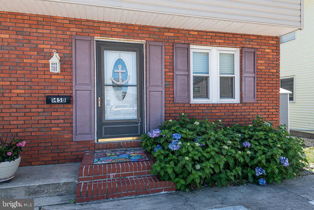 145 NEWPORT BAY DRIVE 8