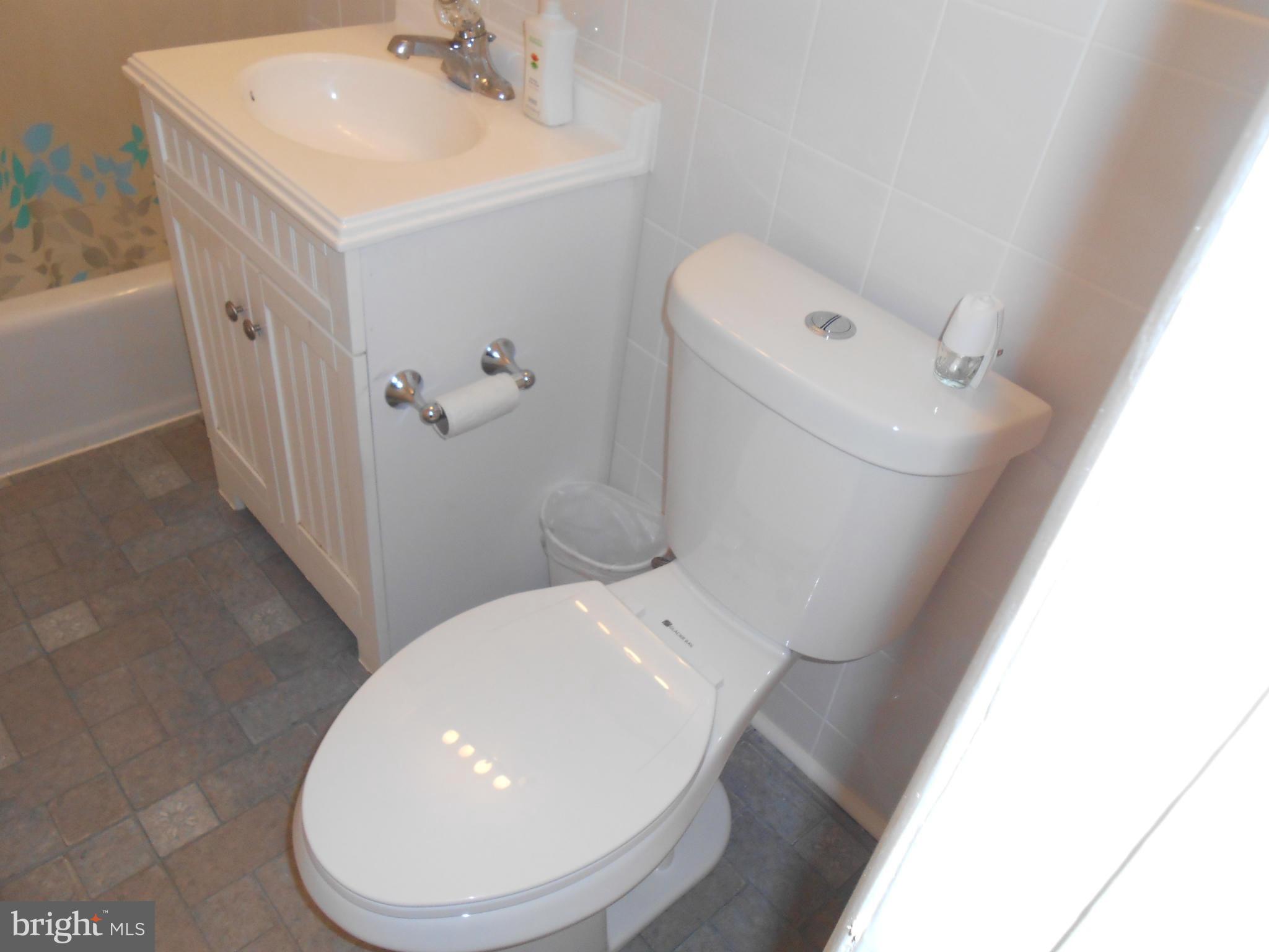 VALLEY HEIGHTS - Residential Lease