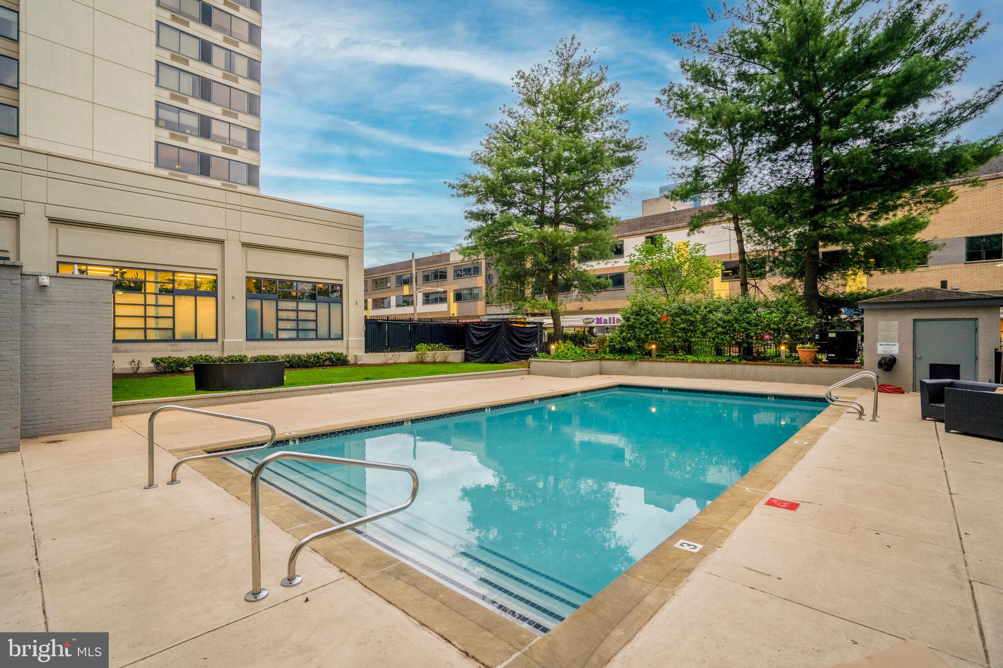 FAIRMOUNT - Residential