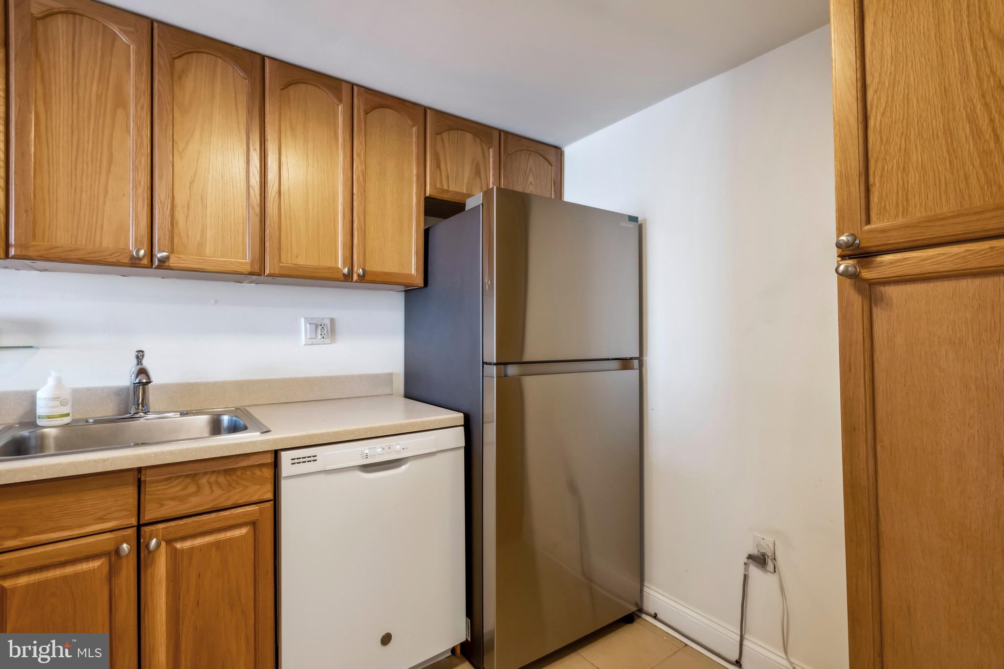 FAIRMOUNT - Residential