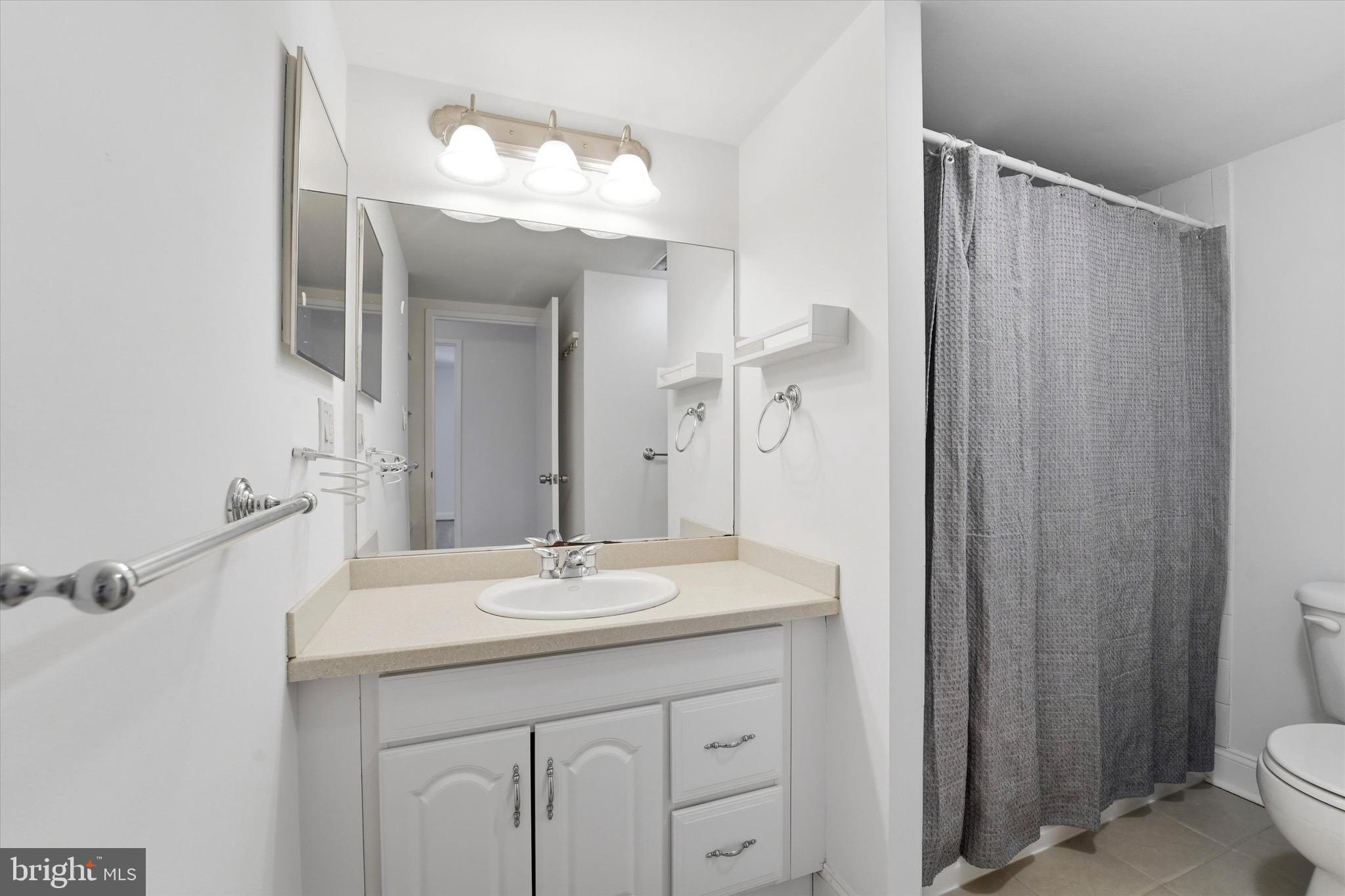 FAIRMOUNT - Residential
