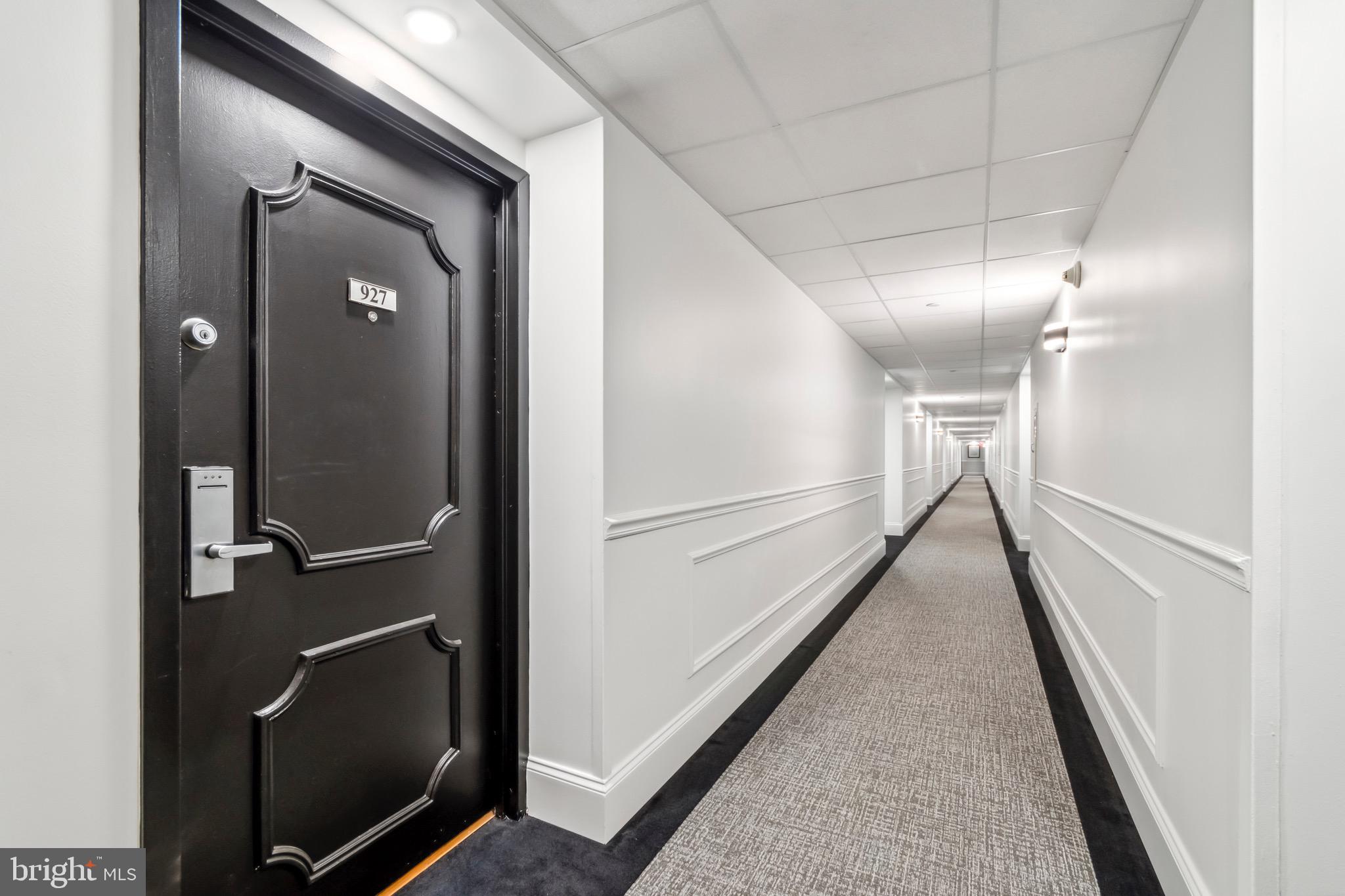 2001 HAMILTON STREET 00 927