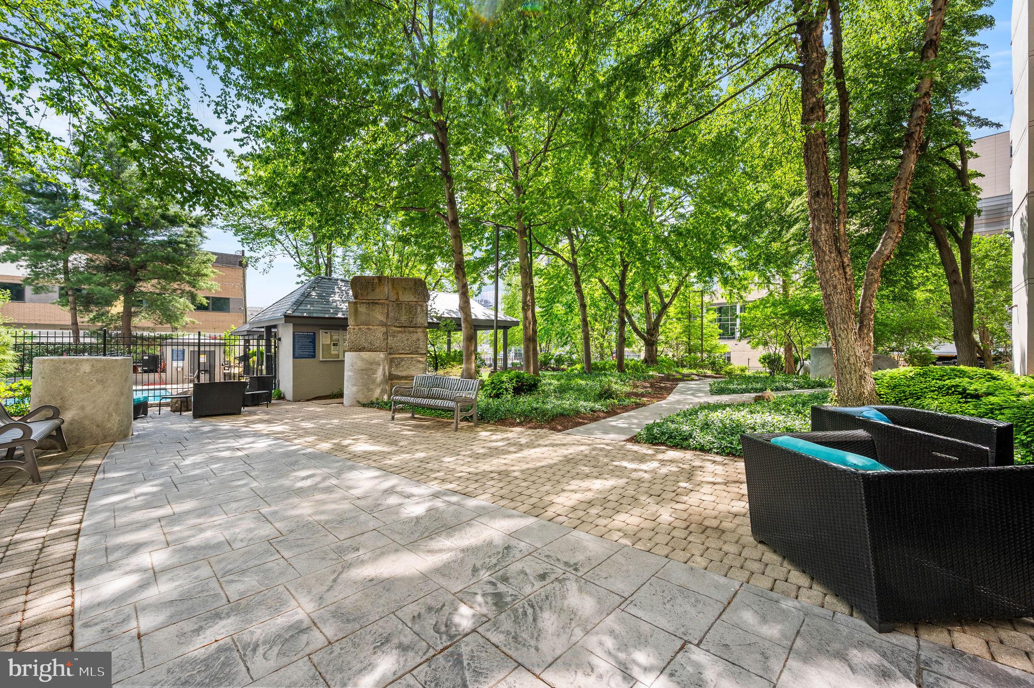 FAIRMOUNT - Residential