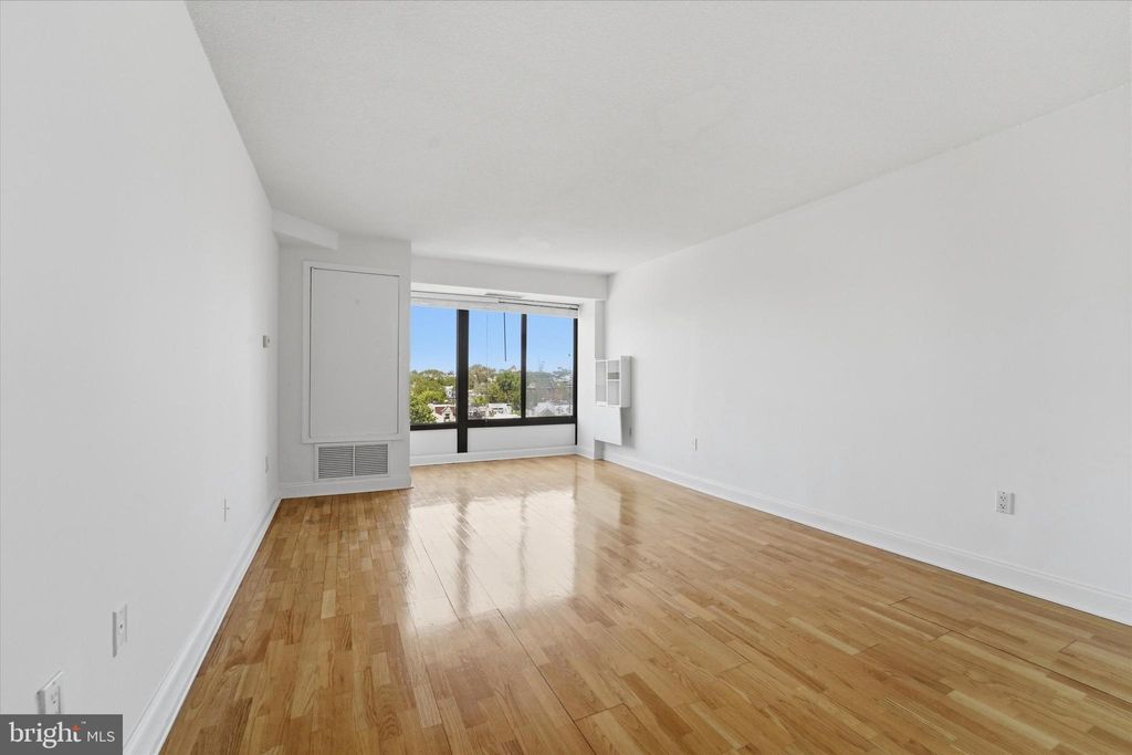 Photo of 2001 - 00 Hamilton Street #927, PHILADELPHIA, PA 19130 (MLS # PAPH2614600)