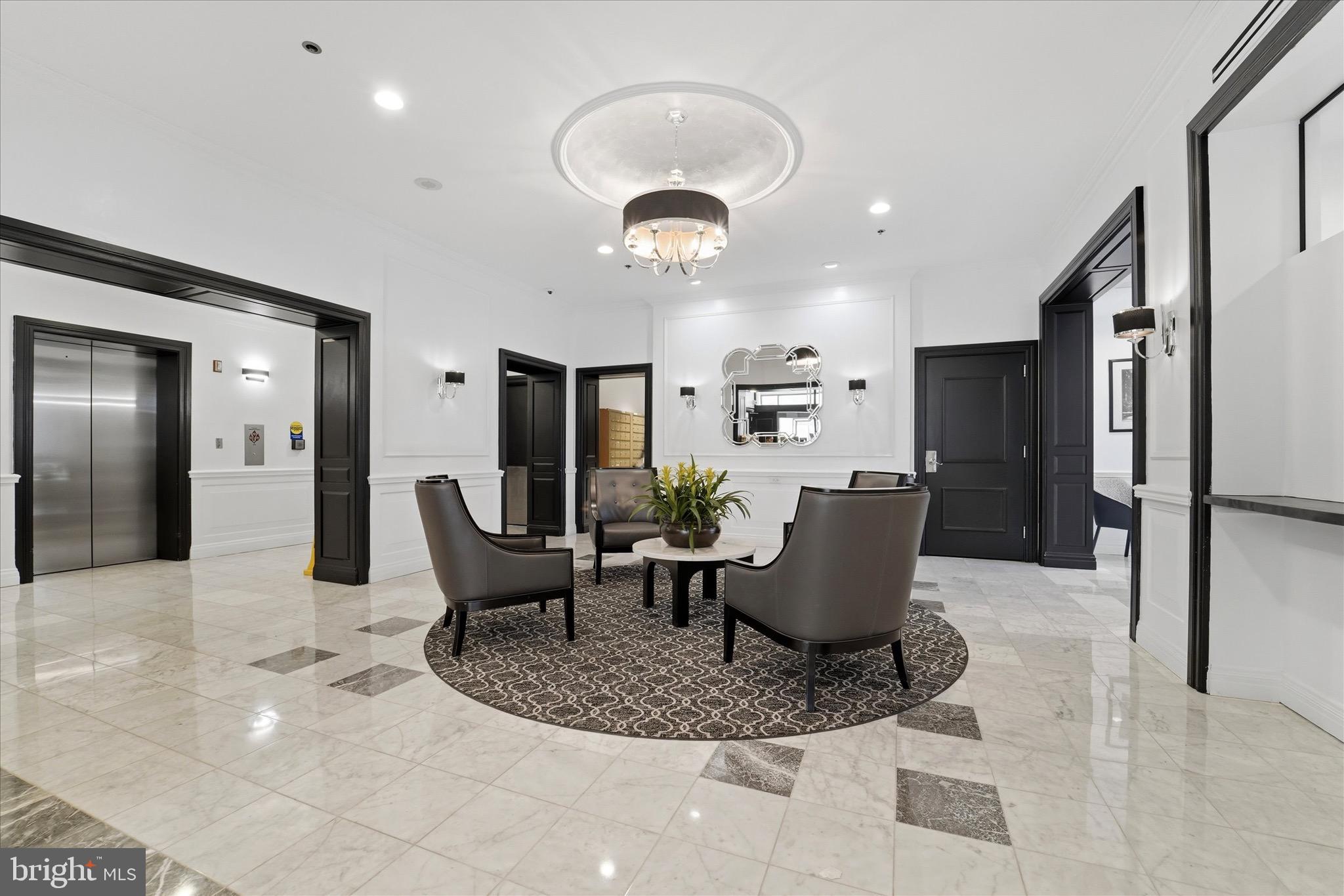 FAIRMOUNT - Residential