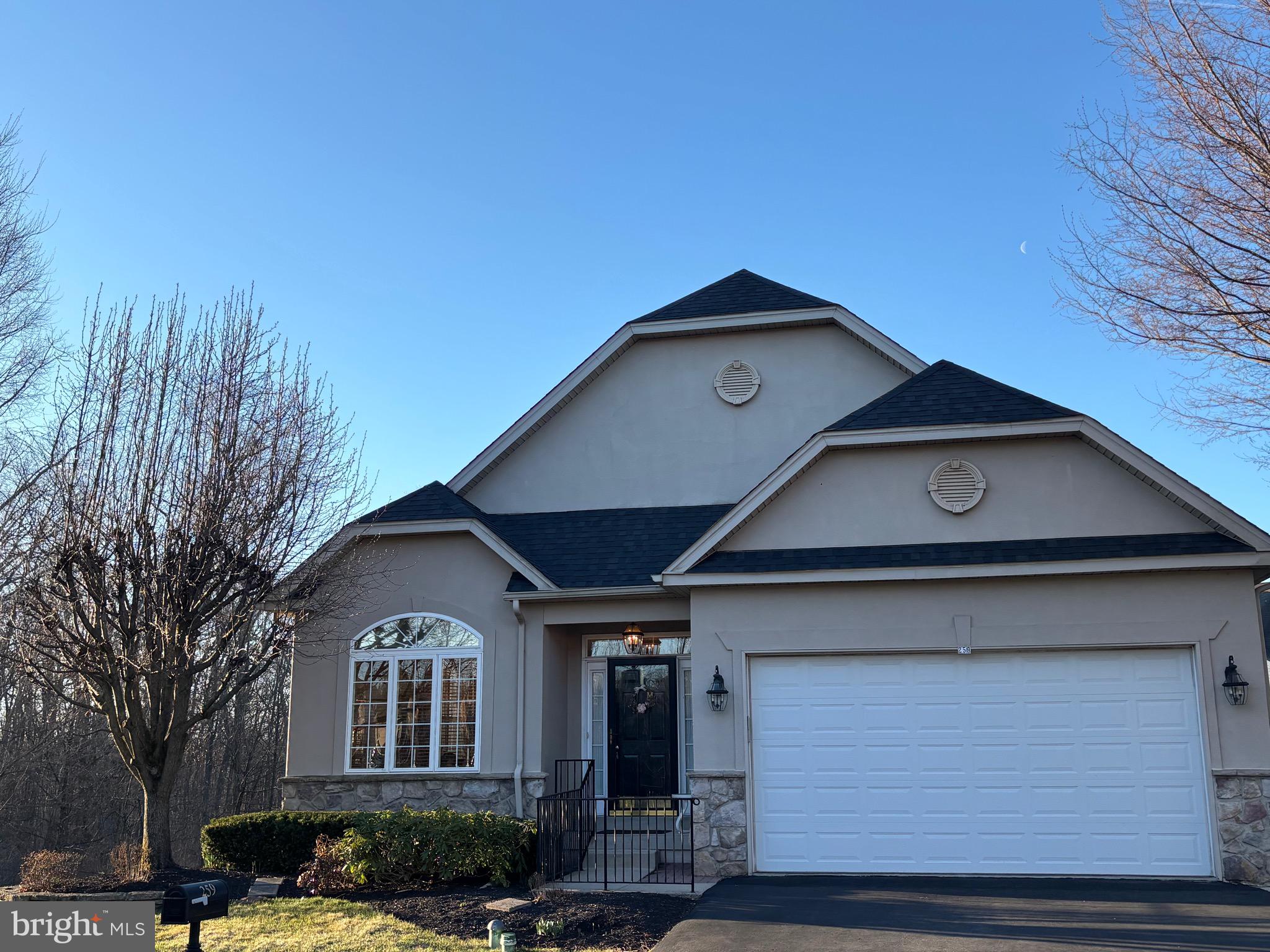 KINGSFIELD - Residential