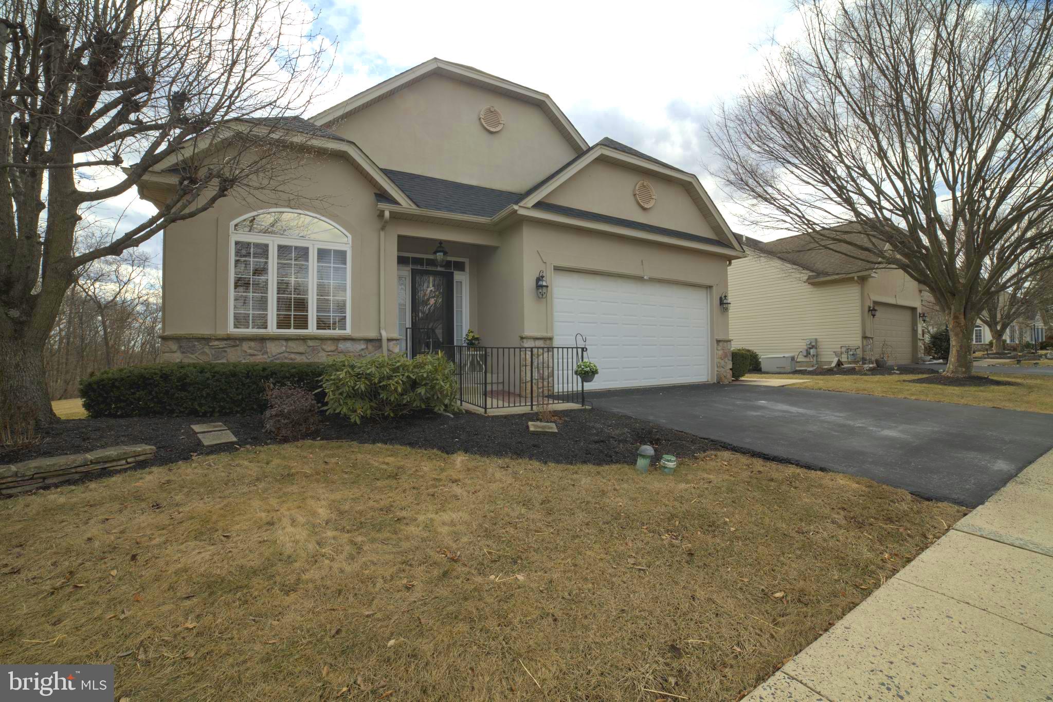 KINGSFIELD - Residential