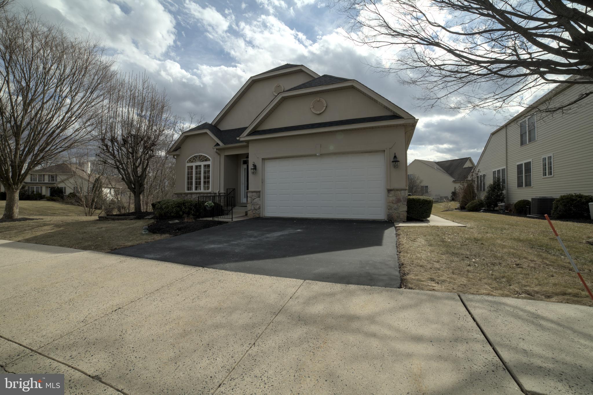 KINGSFIELD - Residential