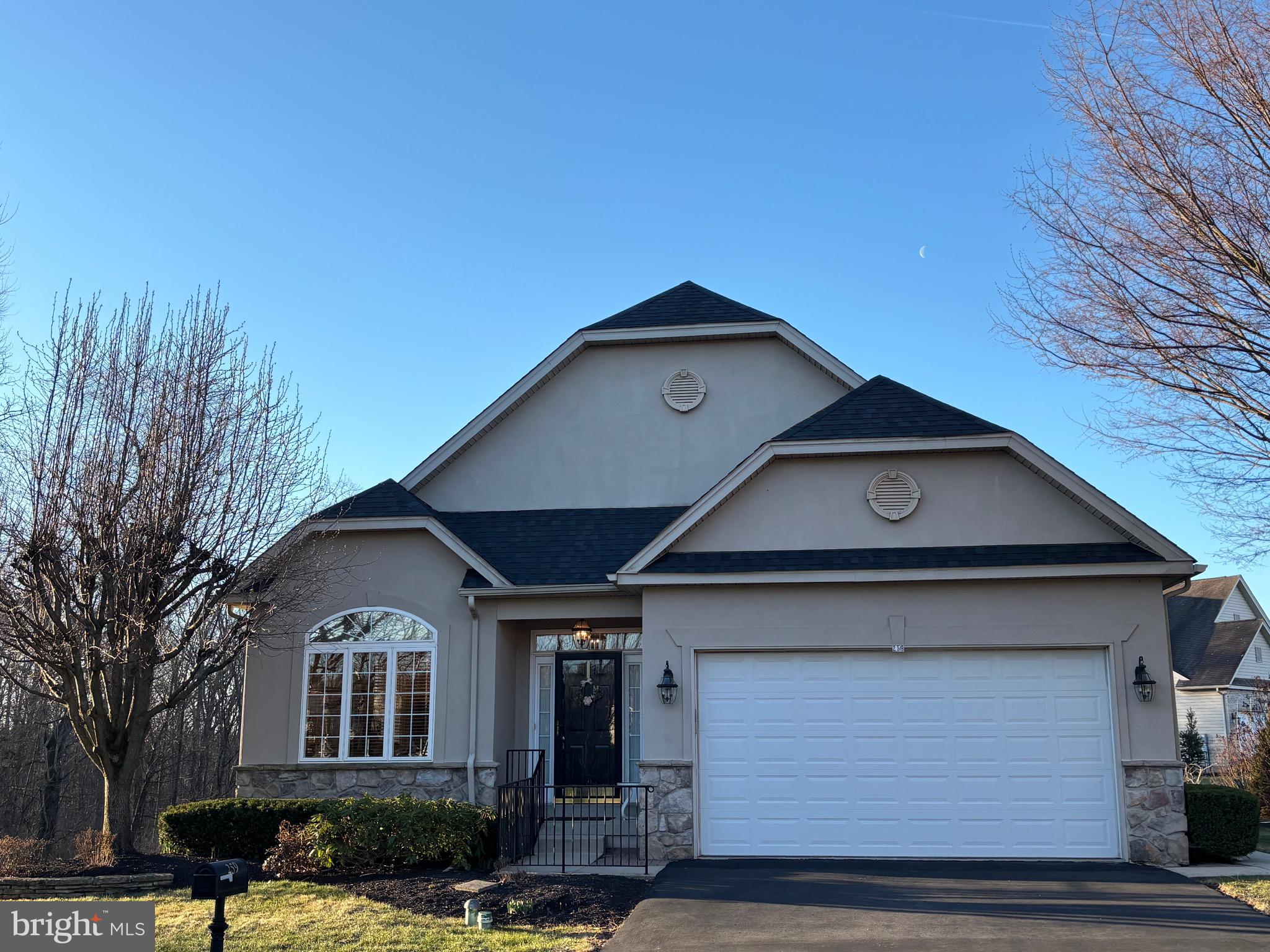 KINGSFIELD - Residential