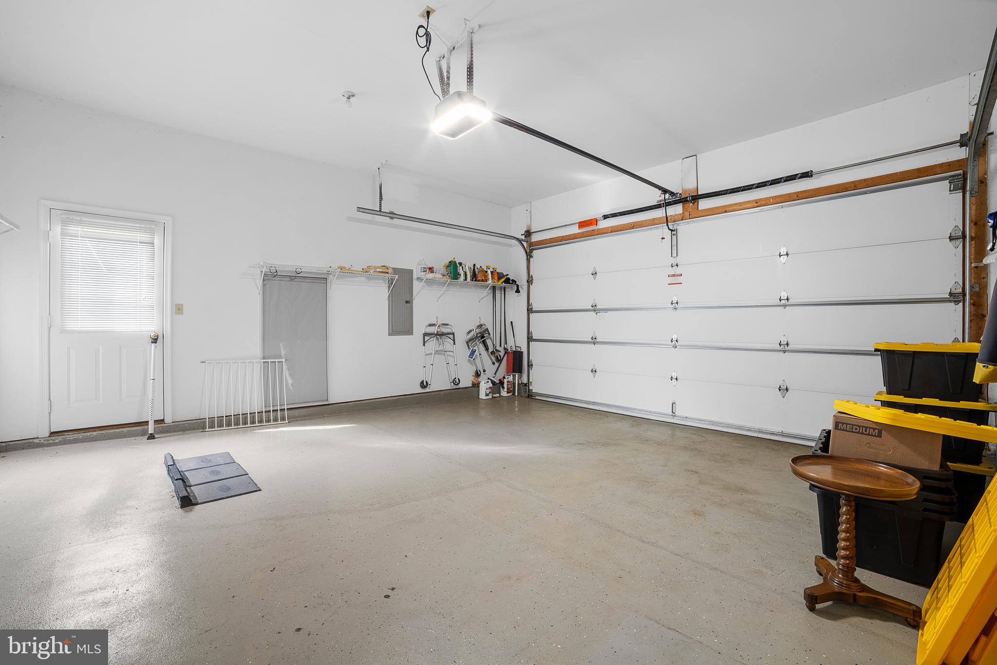 KINGSFIELD - Residential