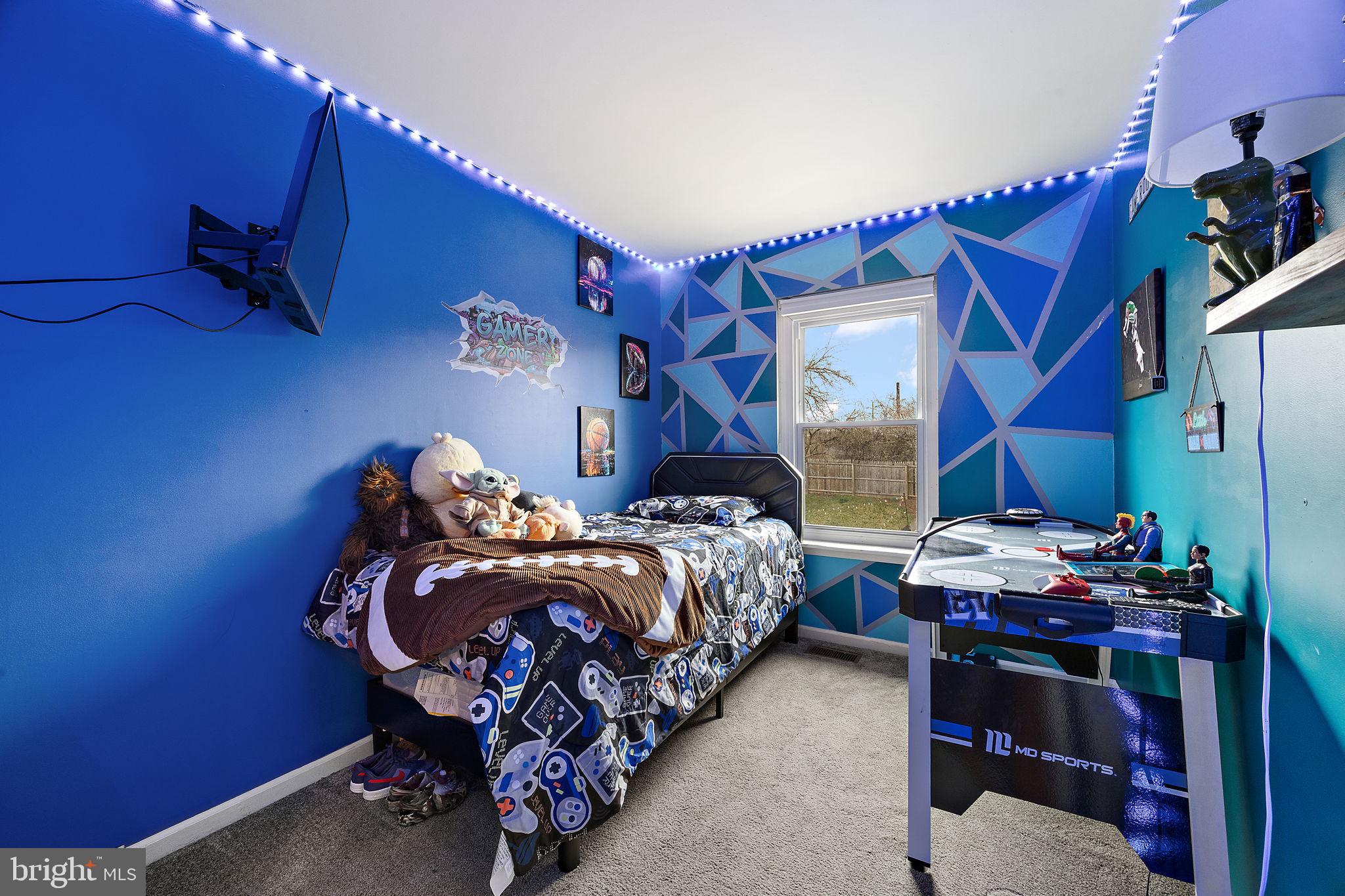 KATHLEEN KNOLL - Residential