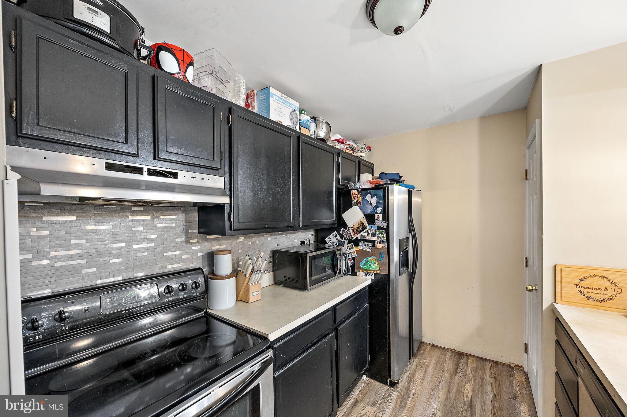 KATHLEEN KNOLL - Residential